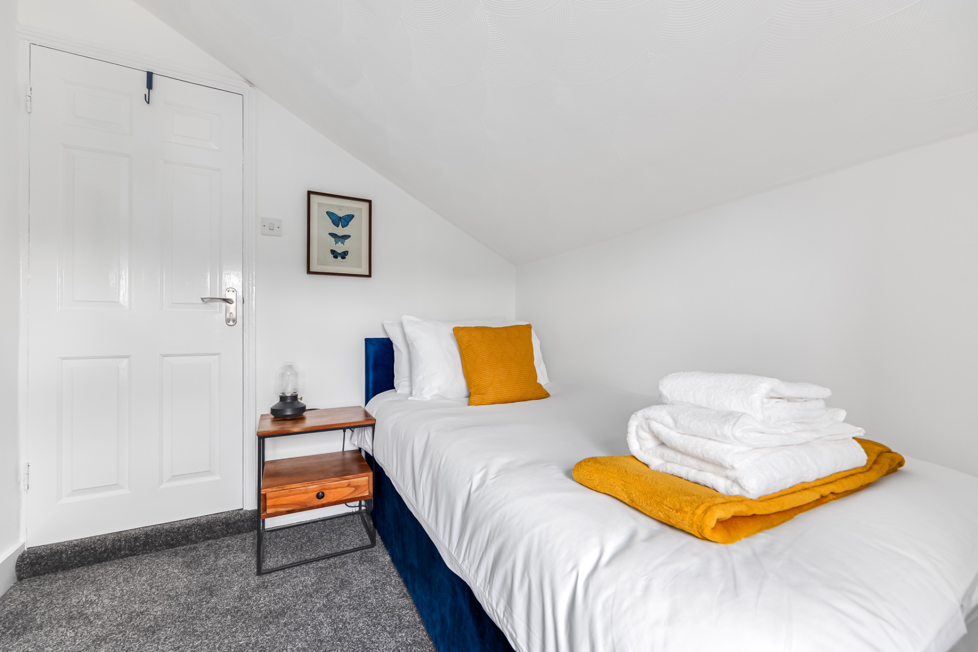 3-bed contractor house in Bedford (MK) photo 7