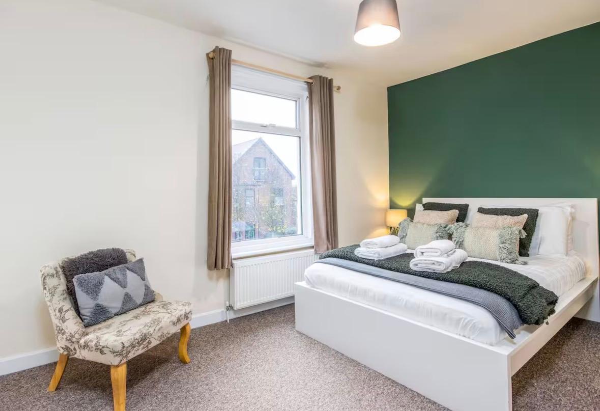 4-bed contractor house in Southampton (SO) photo 6