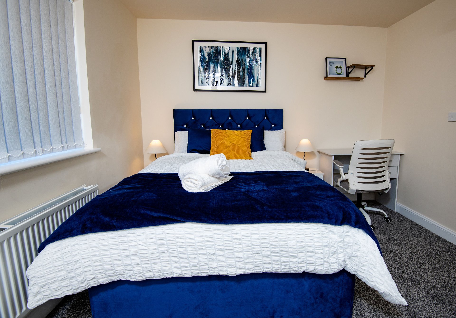 5-bed contractor house in Wigan, greater manchester (WN) photo 4