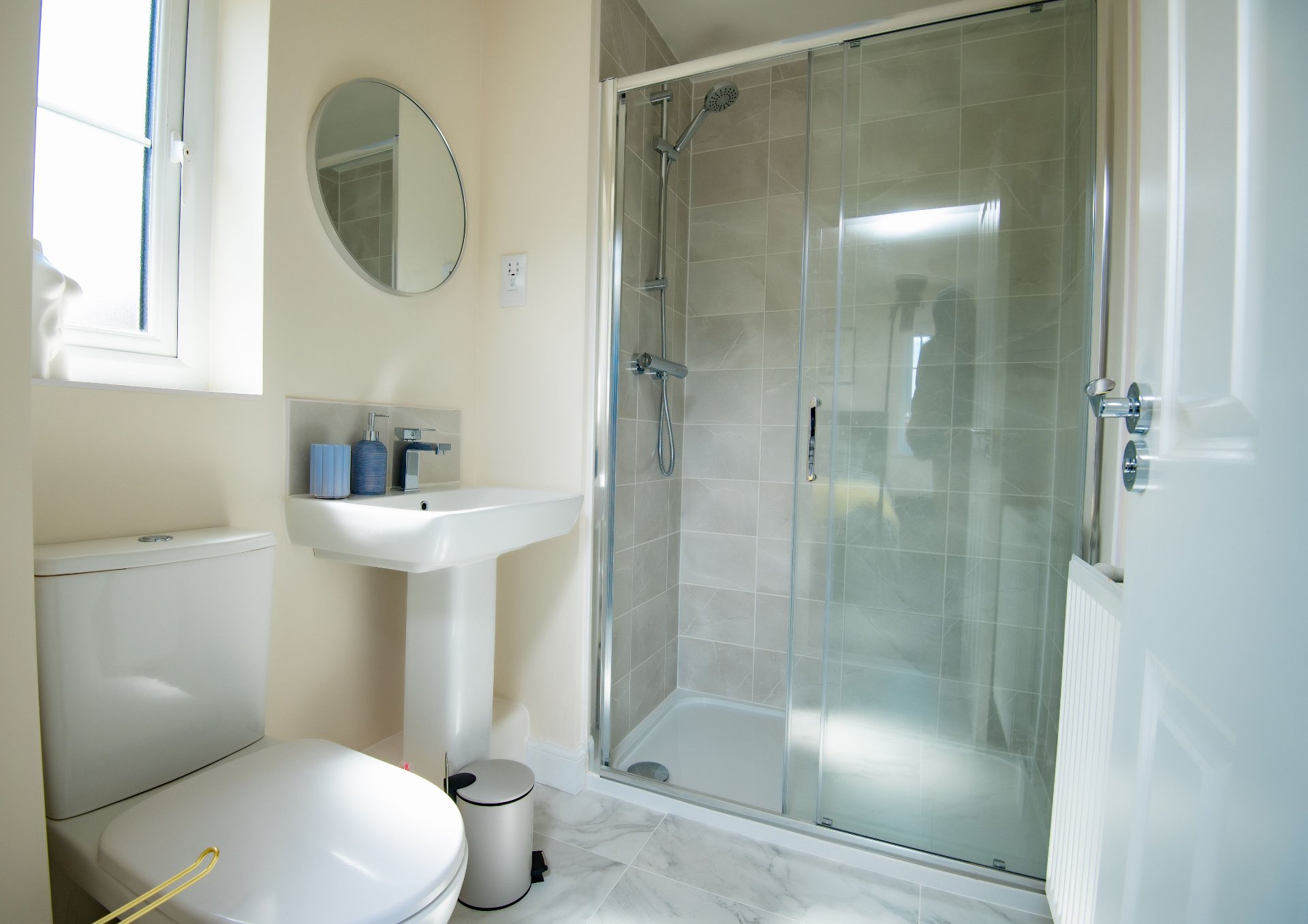 5-bed contractor house in Wigan, greater manchester (WN) photo 6