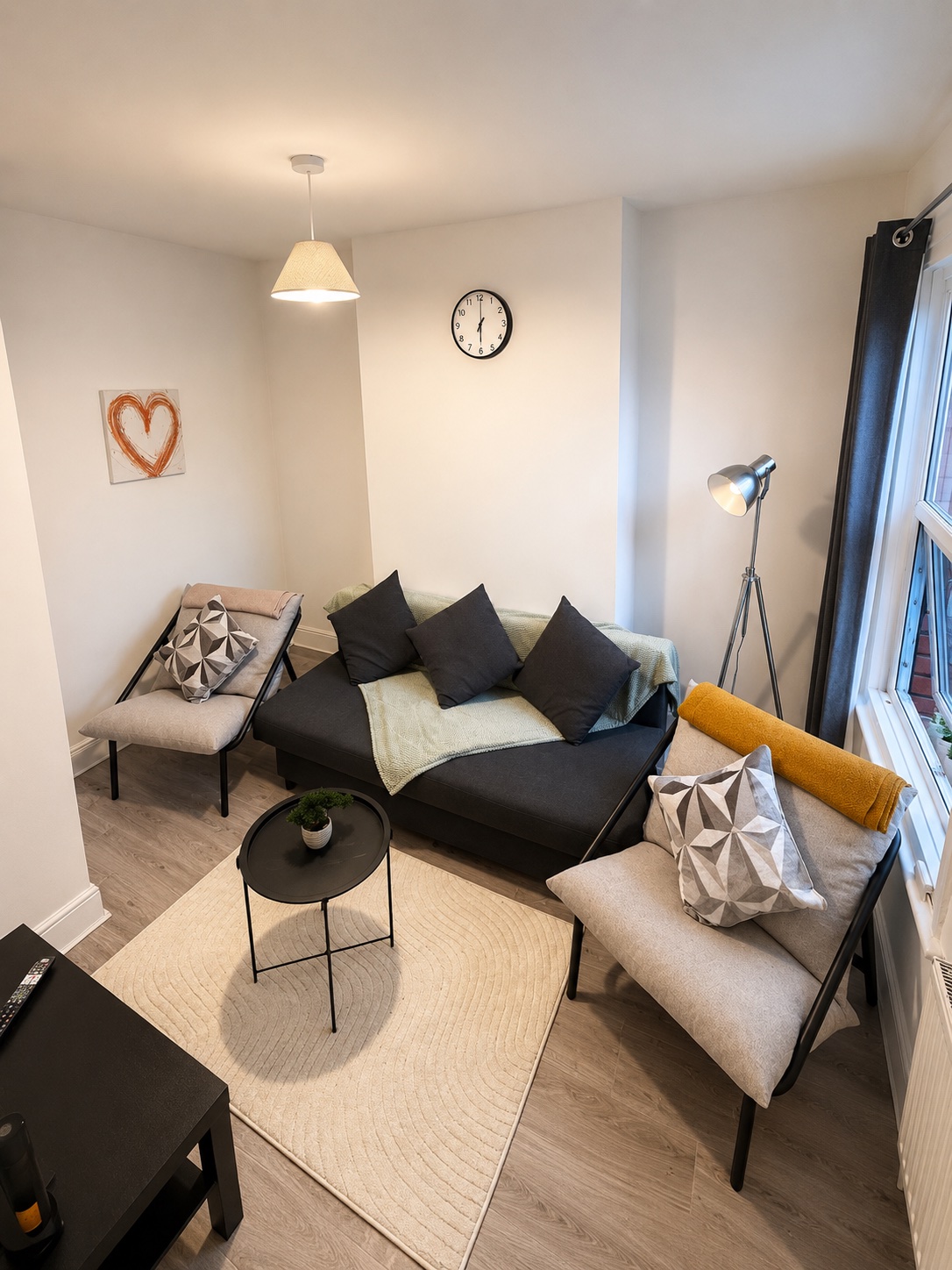 2-bed contractor house in Bristol (BS) photo 5