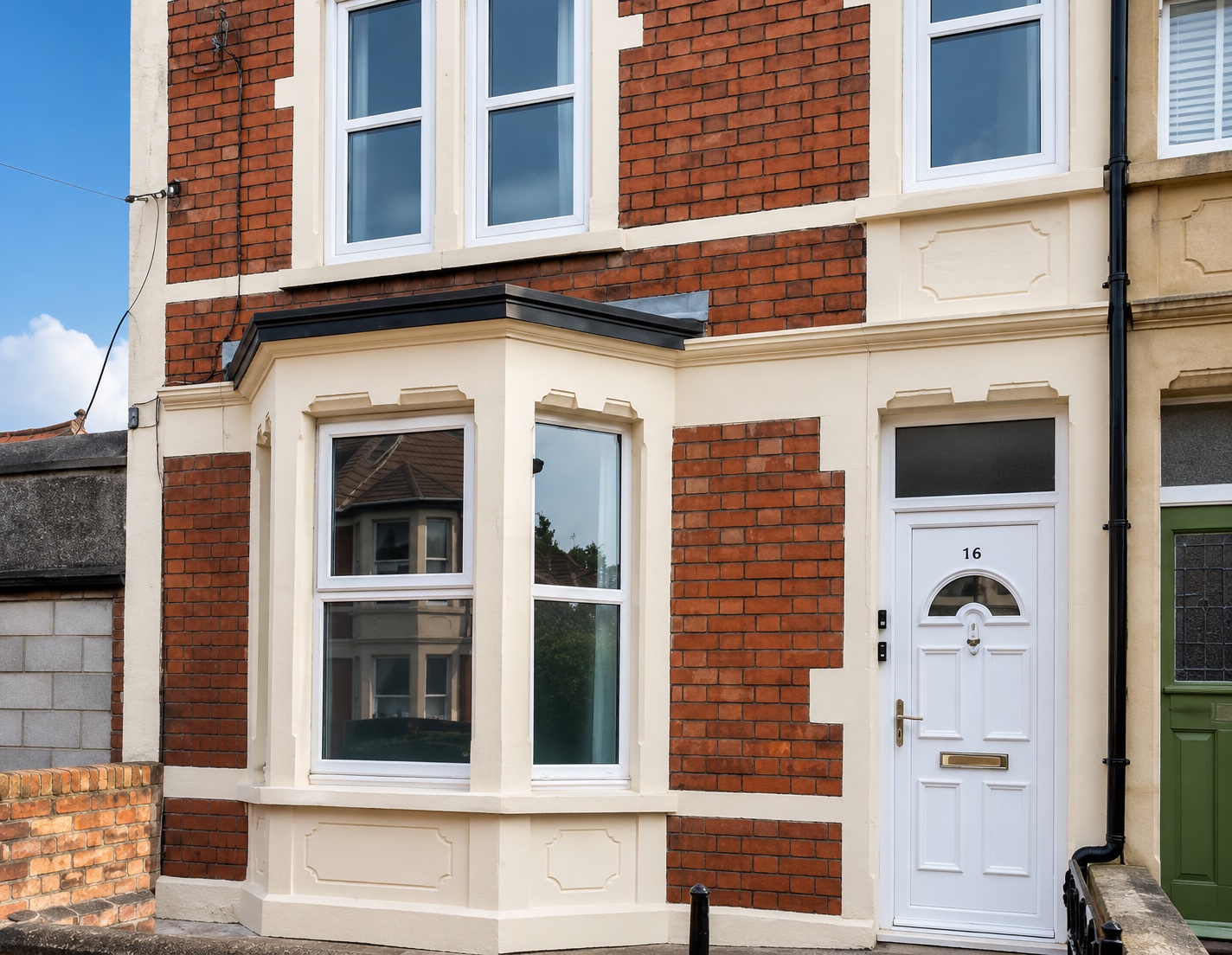4-bed contractor house in Bristol  (BS)