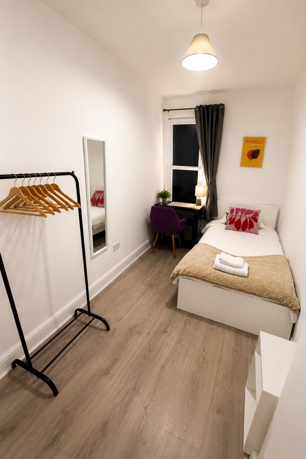 4-bed contractor house in Bristol  (BS) photo 9