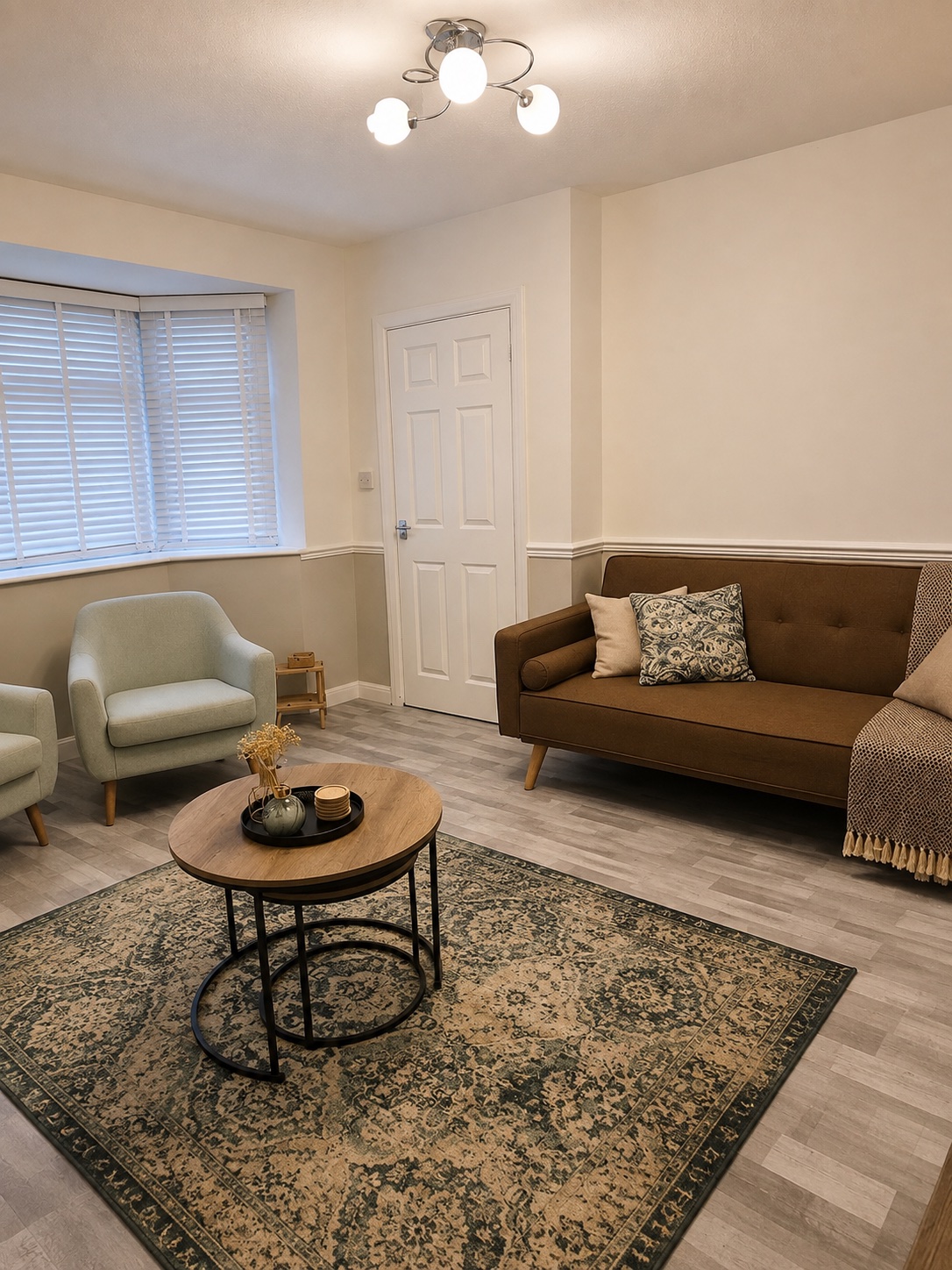 2-bed contractor house in Cardiff  (CF) photo 4