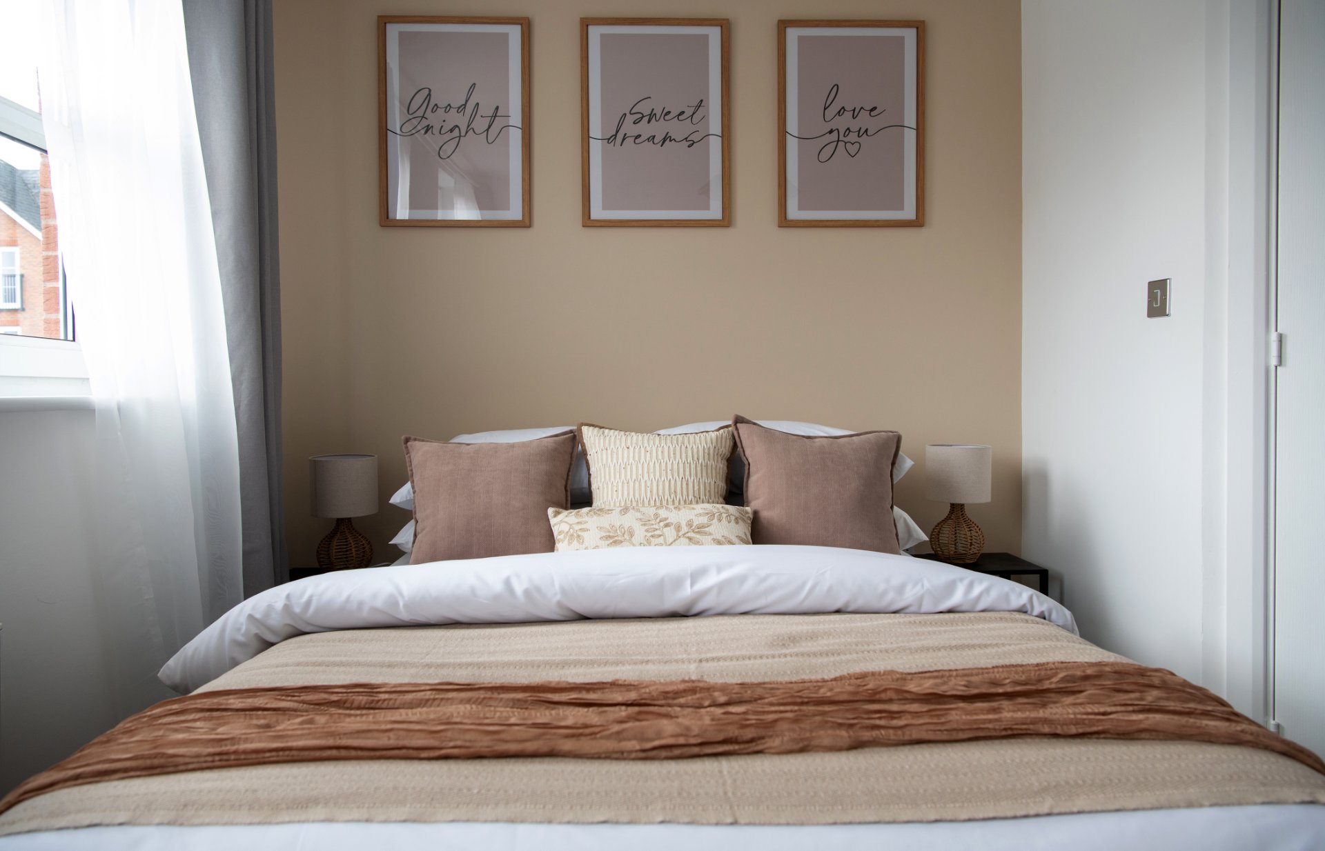 2-bed contractor house in Birmingham (B)
