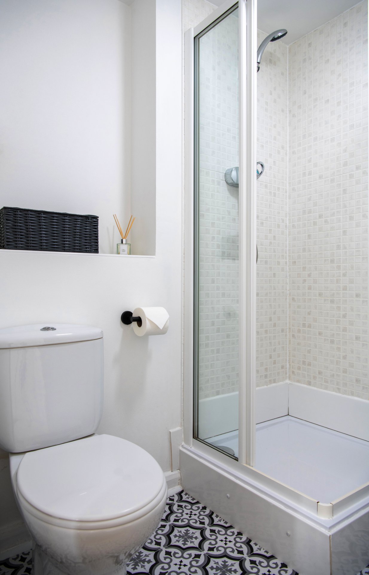 2-bed contractor house in Birmingham (B) photo 7