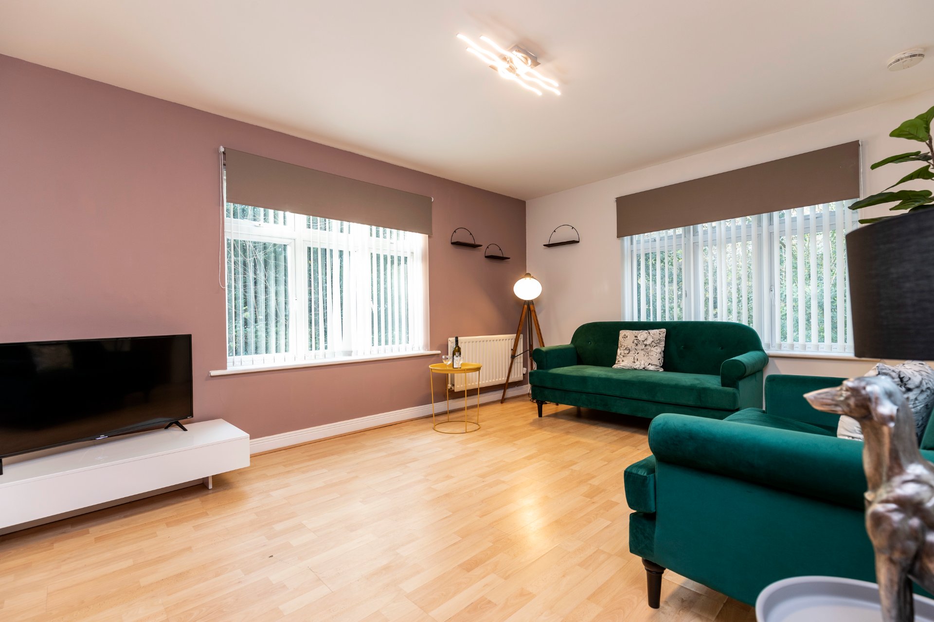 3-bed contractor house in Middlesbrough (TS) photo 7