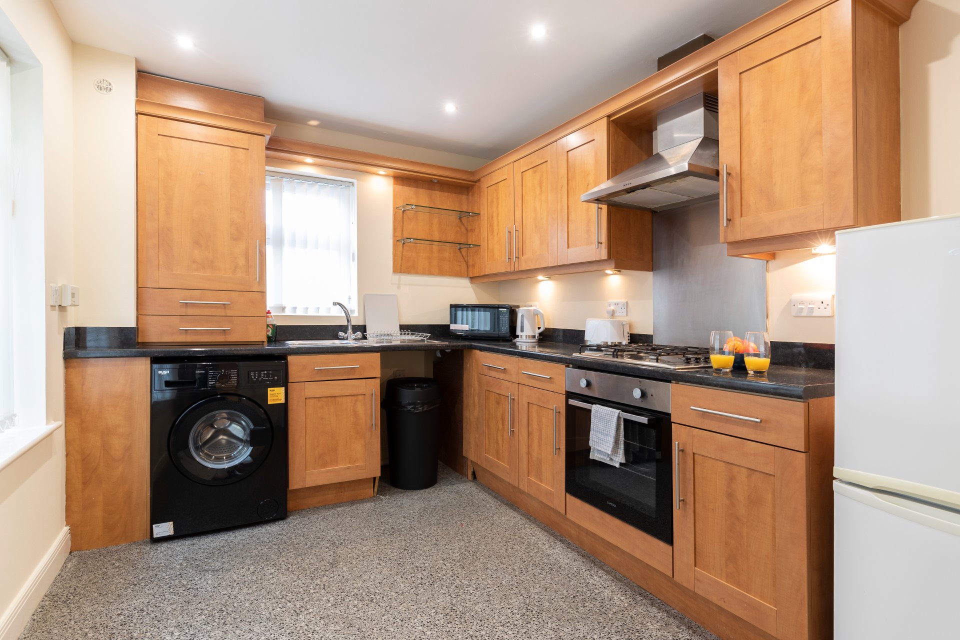 3-bed contractor house in Middlesbrough (TS) photo 10