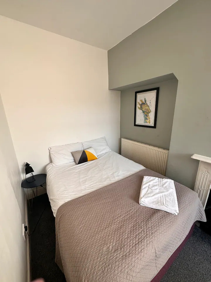 4-bed contractor house in Middlesbrough (TS) photo 9