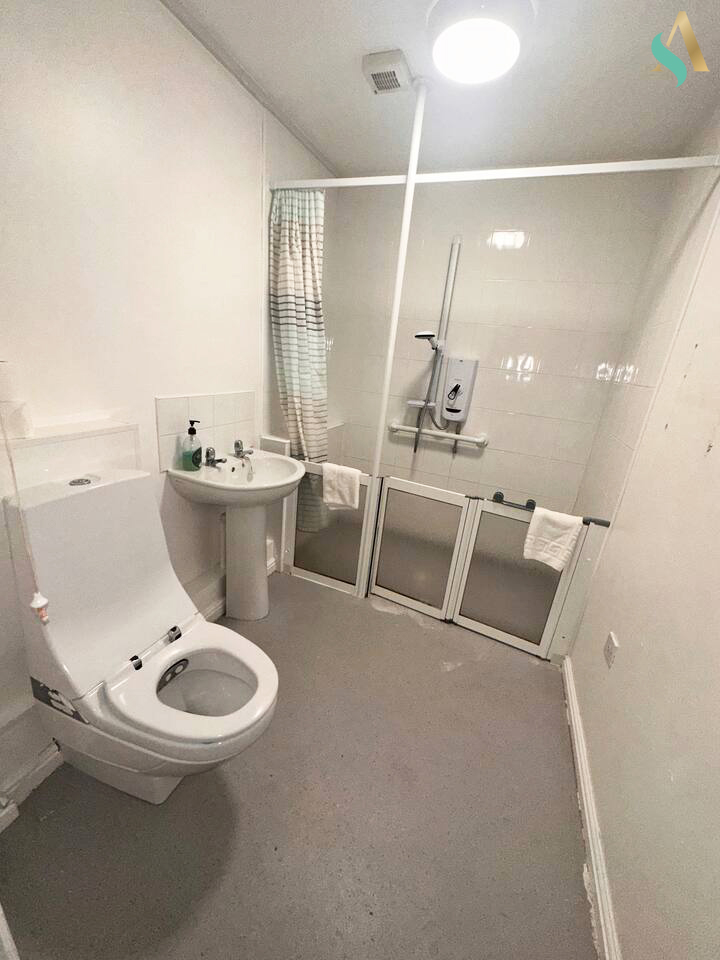 1-bed contractor house in Middlesbrough (TS) photo 8