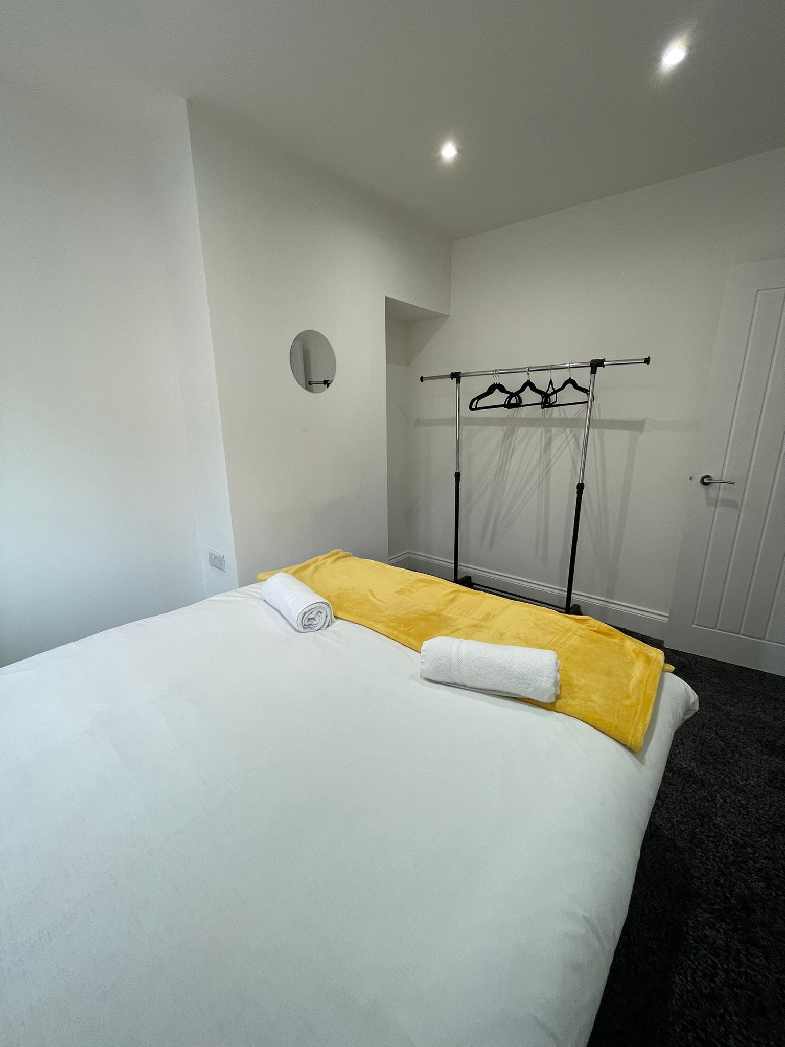 3-bed contractor house in Middlesbrough (TS) photo 4