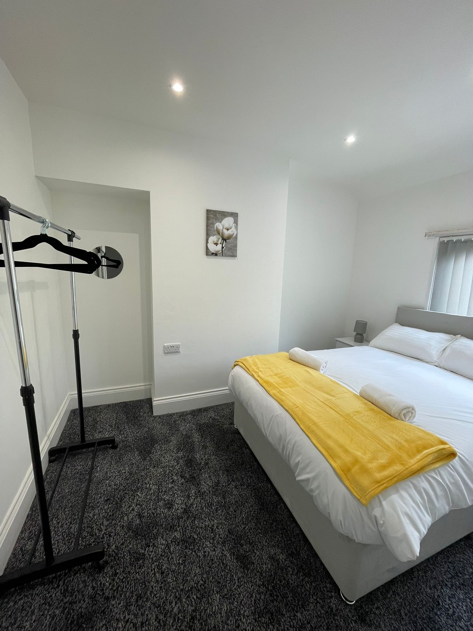 3-bed contractor house in Middlesbrough (TS) photo 8