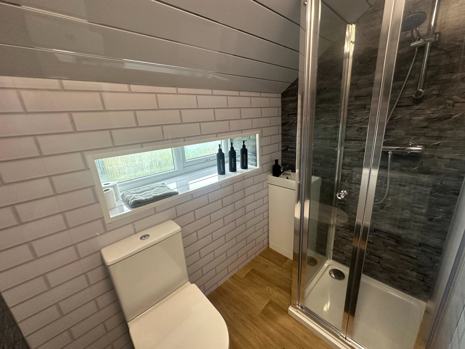 2-bed contractor house in Bishop Auckland (DL) photo 8