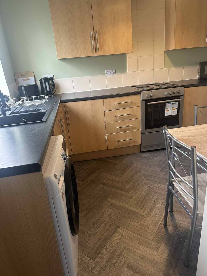 3-bed contractor house in Hartlepool (TS) photo 10