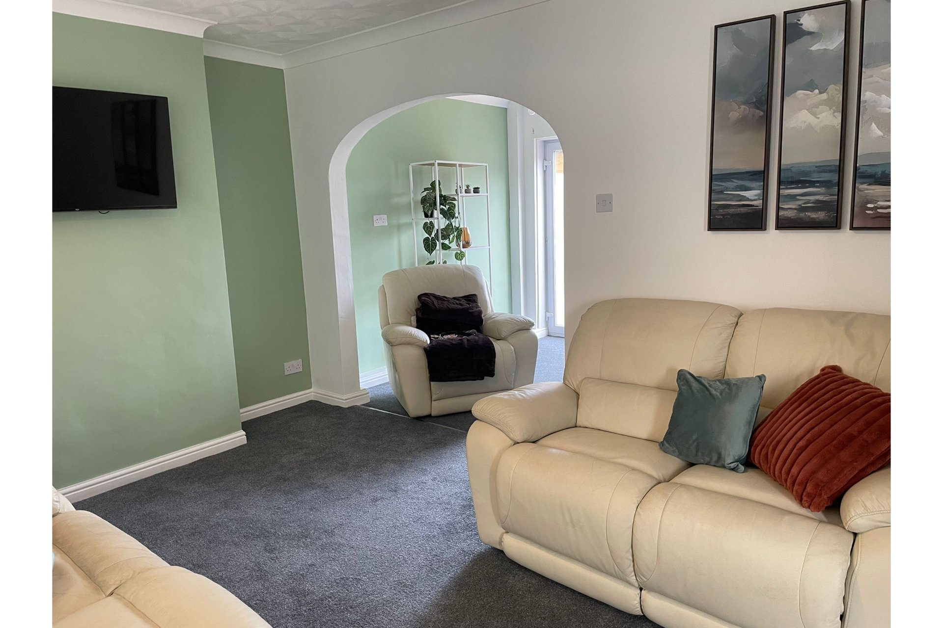 3-bed contractor house in Hartlepool (TS) photo 9