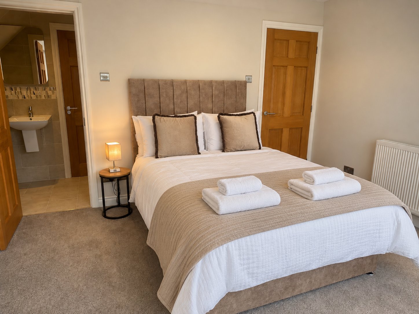 4-bed contractor house in Yarm (TS) photo 3