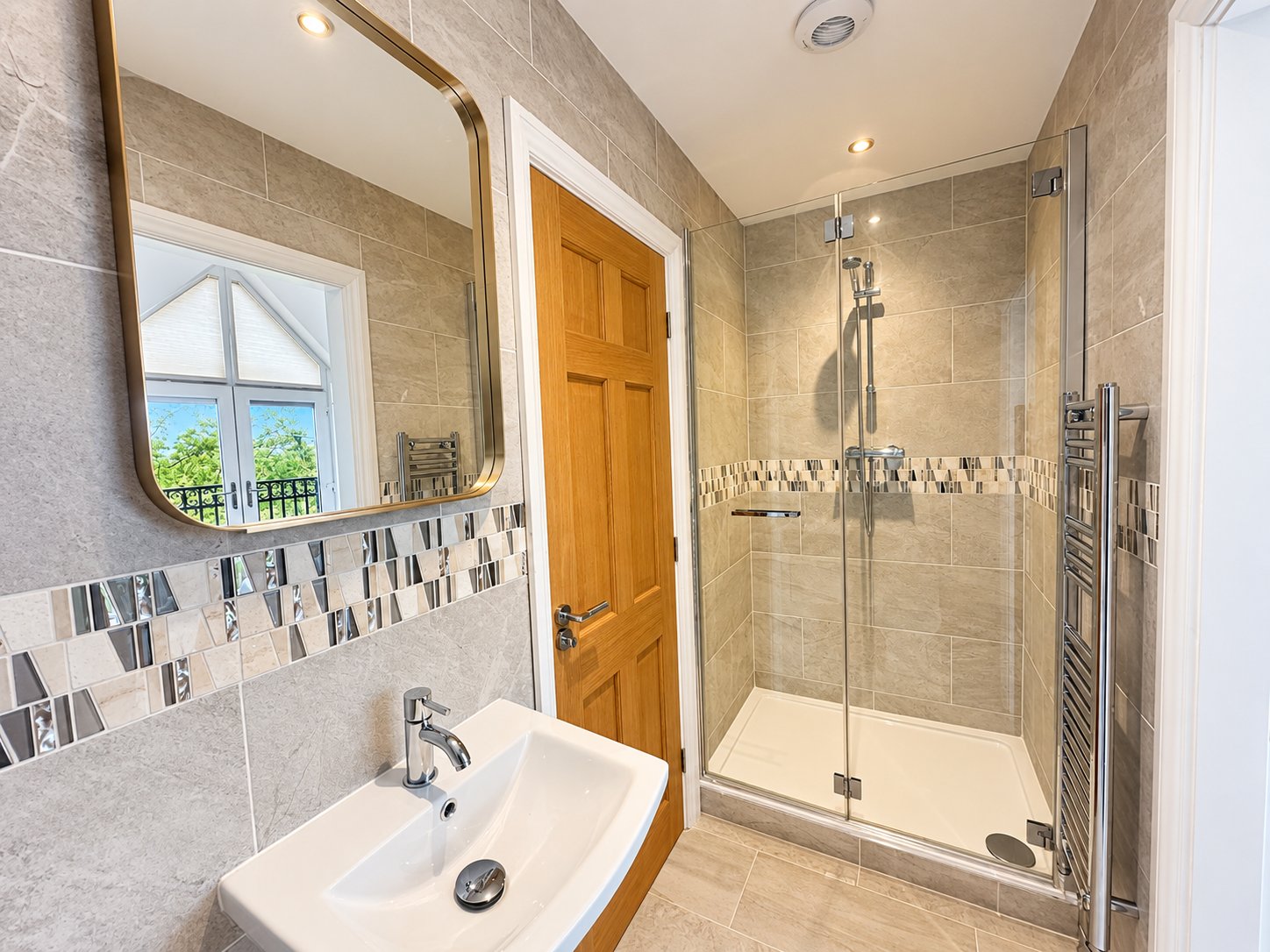 4-bed contractor house in Yarm (TS) photo 7