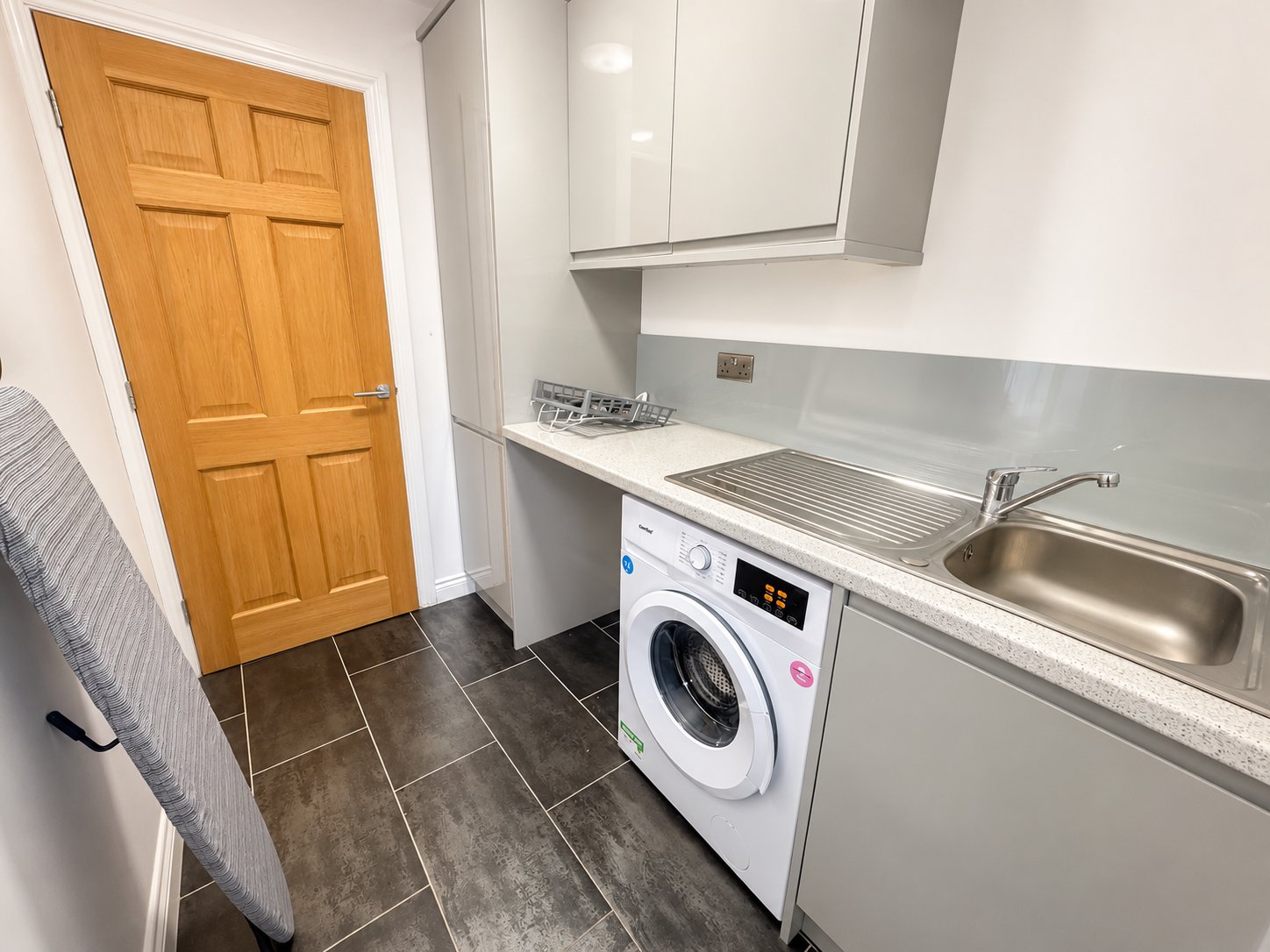 4-bed contractor house in Yarm (TS) photo 11