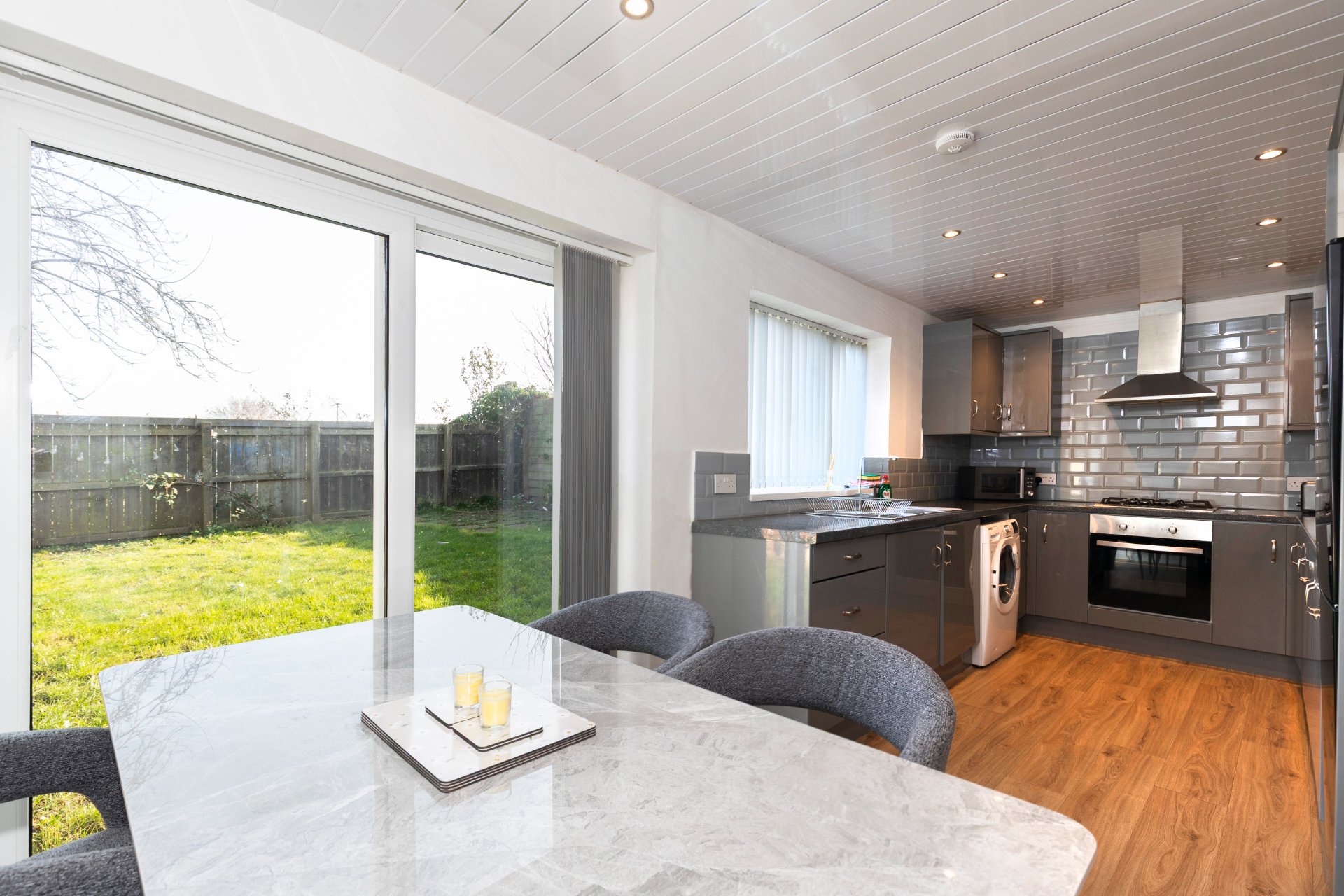 4-bed contractor house in Redcar (TS) photo 4