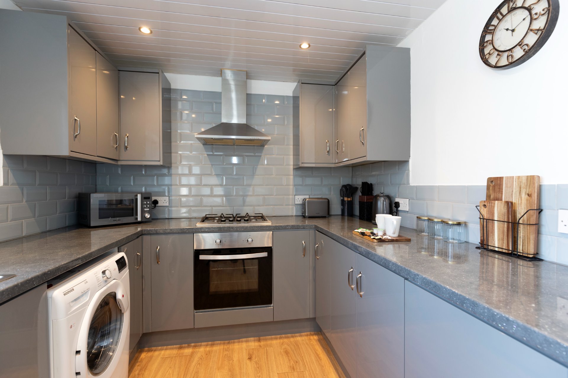 4-bed contractor house in Redcar (TS) photo 5