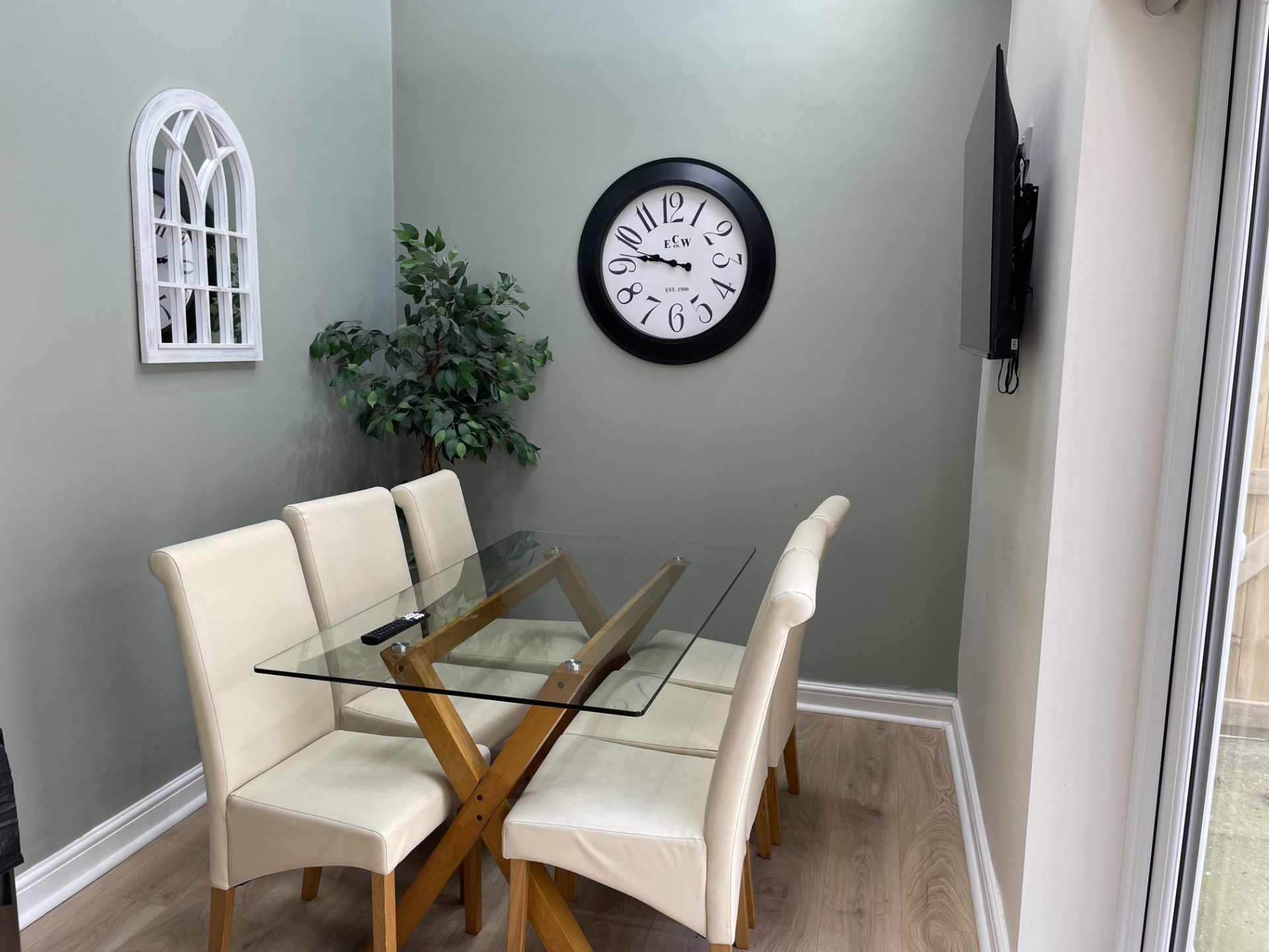 5-bed contractor house in Hartlepool (TS) photo 6