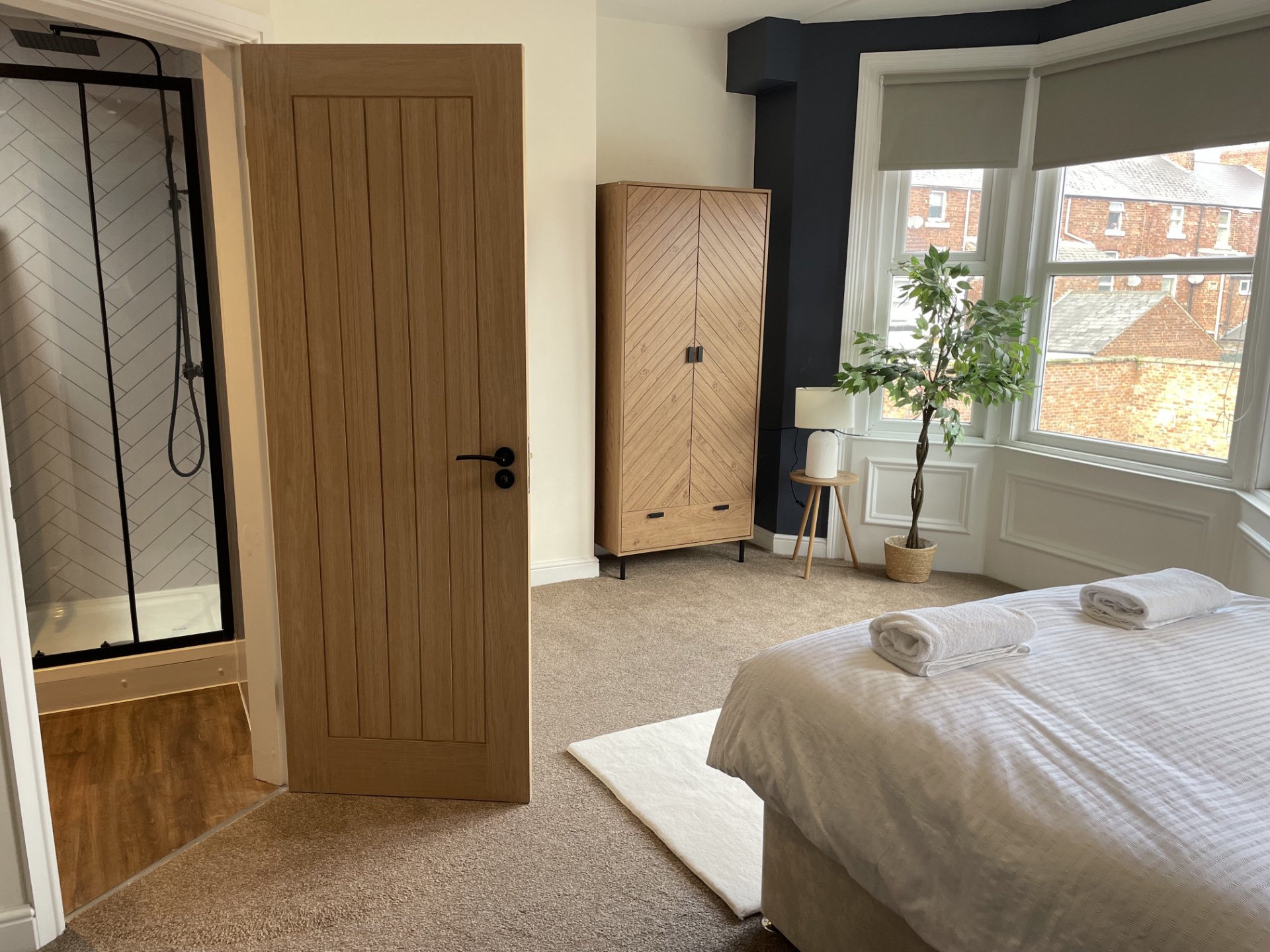 5-bed contractor house in Hartlepool (TS) photo 11
