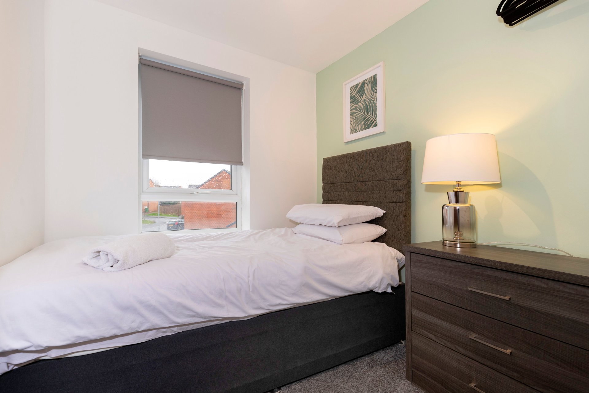 3-bed contractor house in Thornaby (TS) photo 11