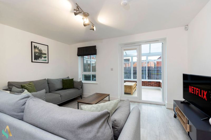 3-bed contractor house in Thornaby (TS) photo 12