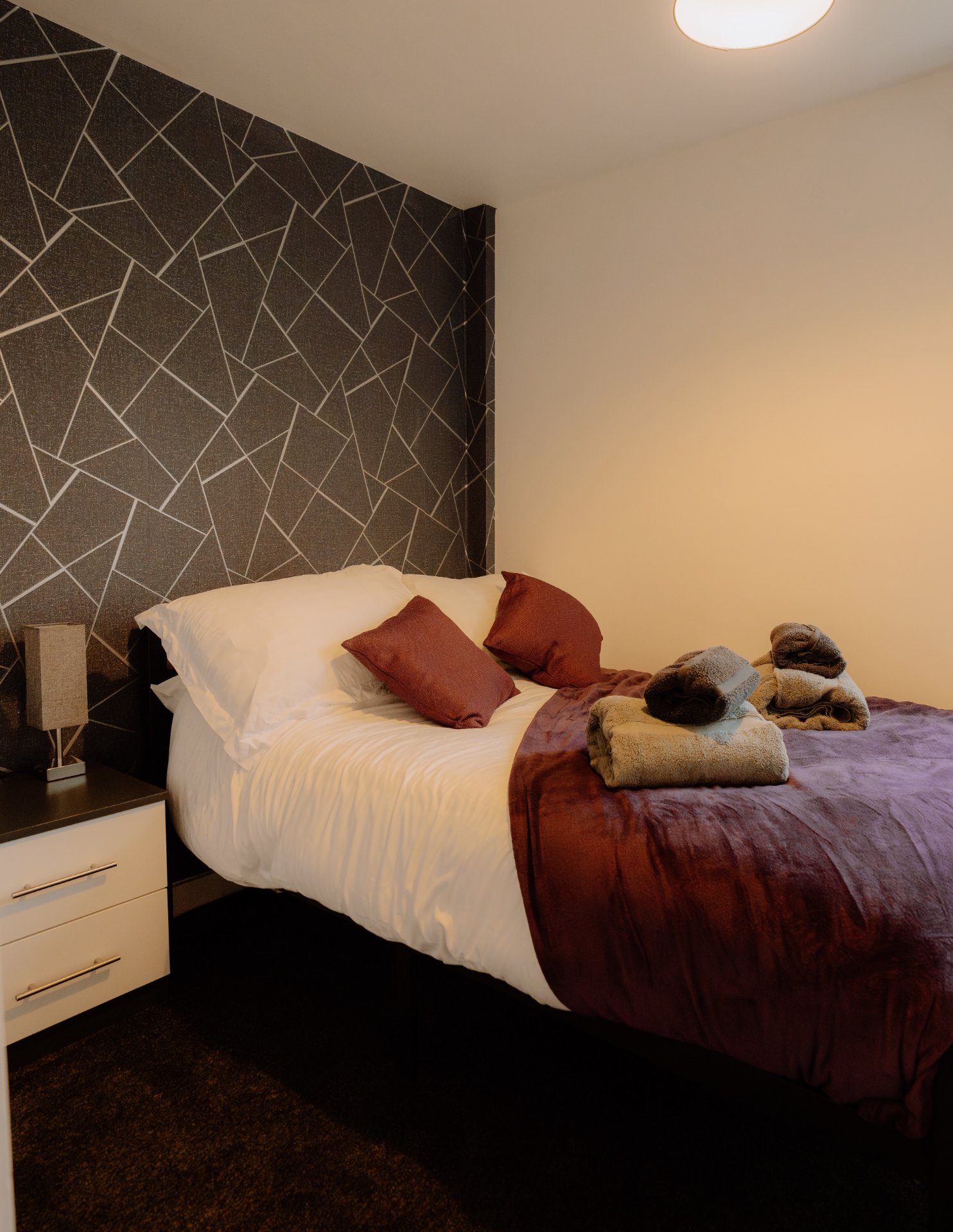 6-bed contractor house in Sheffield (S) photo 6