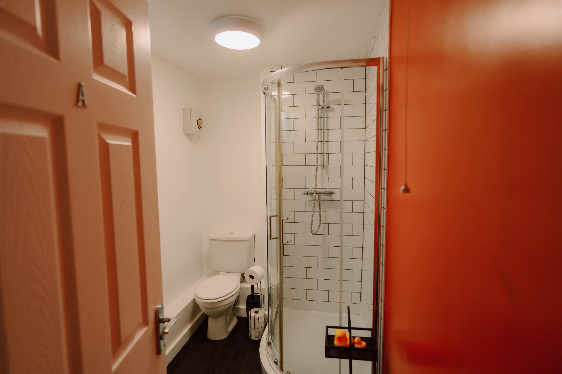 6-bed contractor house in Sheffield (S) photo 12