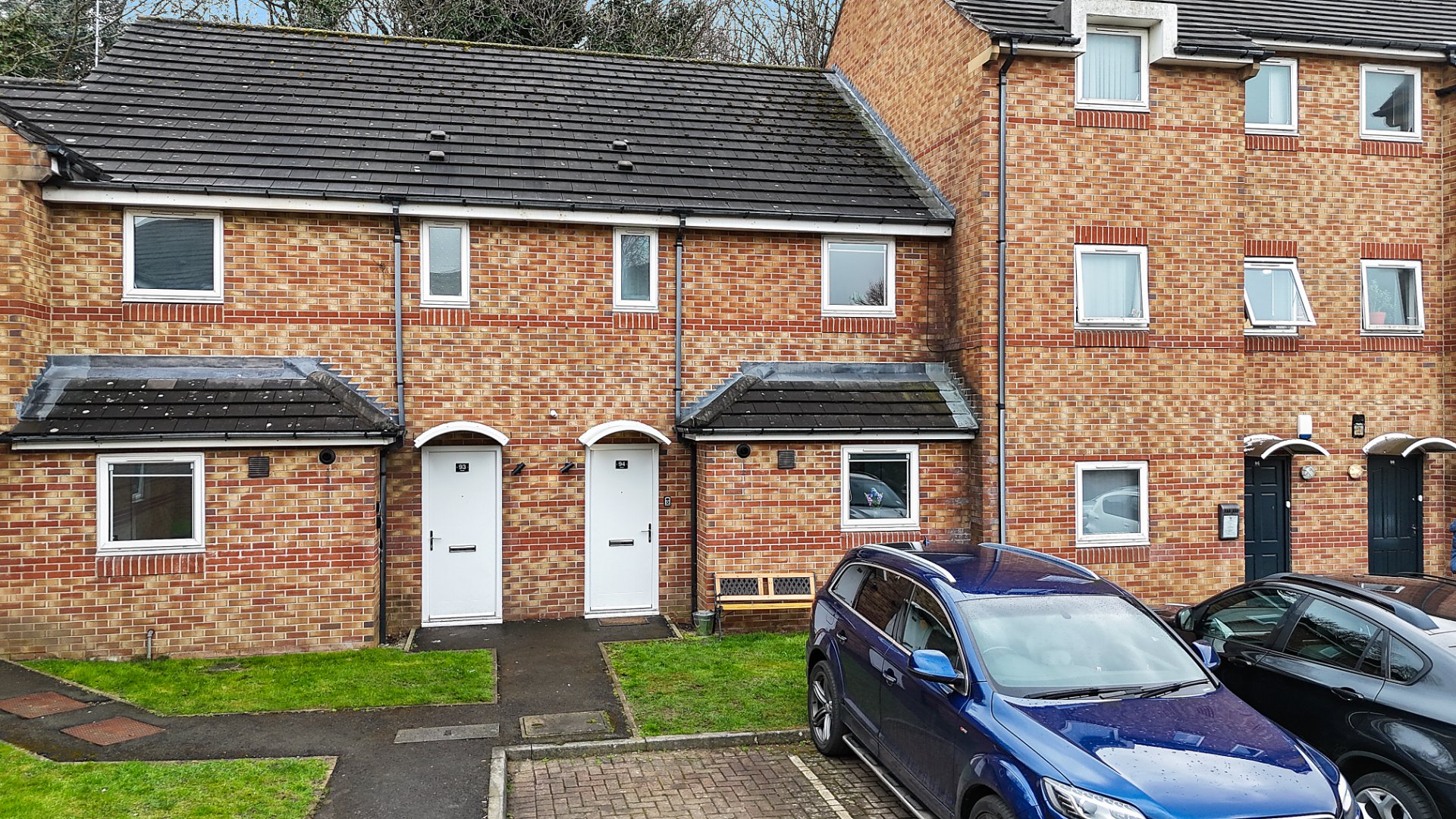 4-bed contractor house in Sheffield (S)