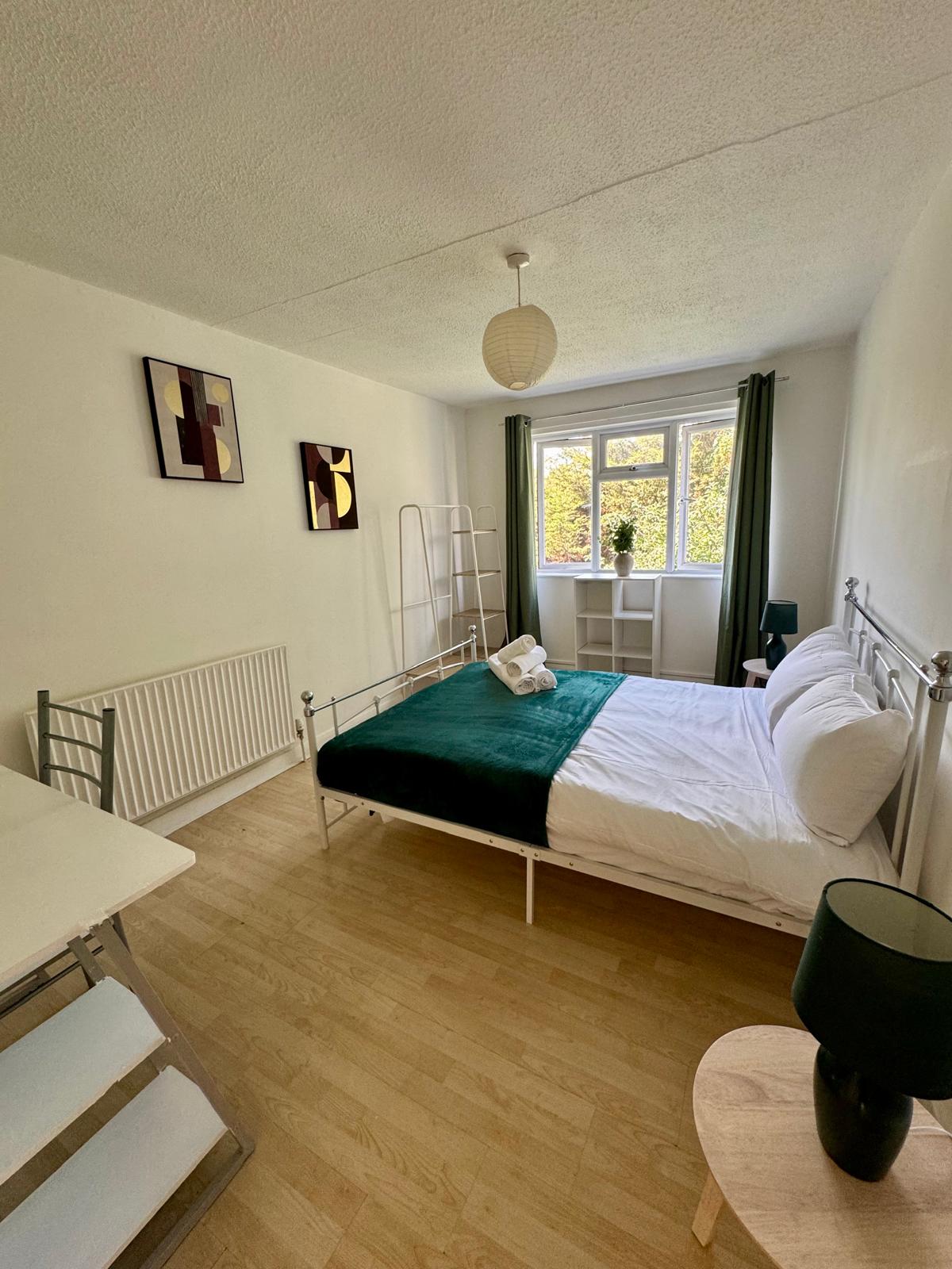 4-bed contractor house in Greater London (SE) photo 3