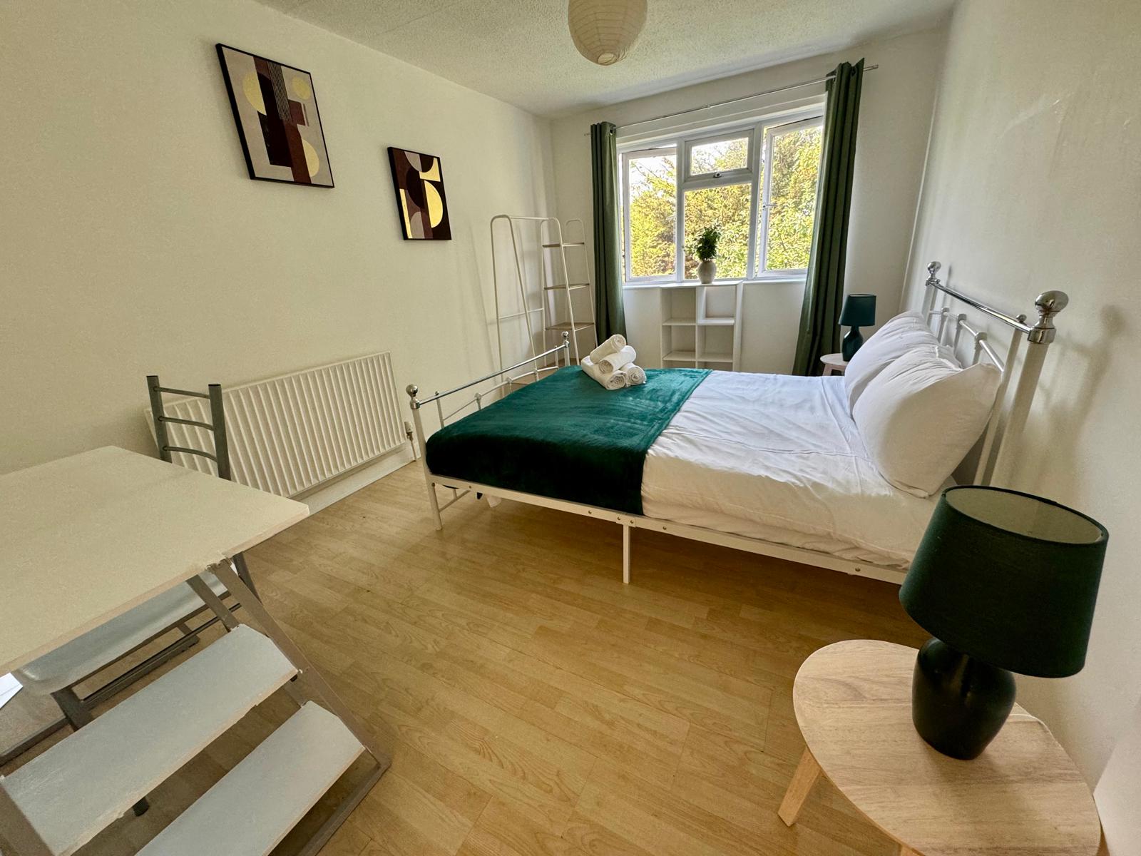 4-bed contractor house in Greater London (SE) photo 5