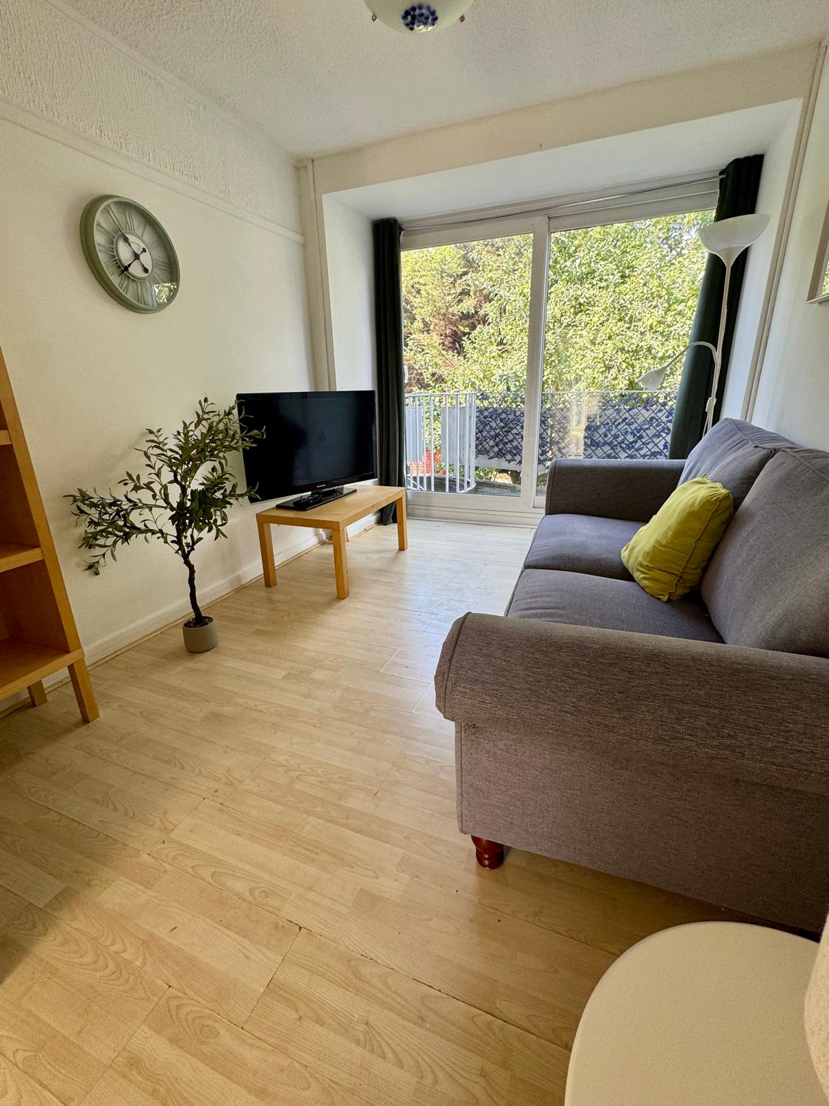 4-bed contractor house in Greater London (SE) photo 8