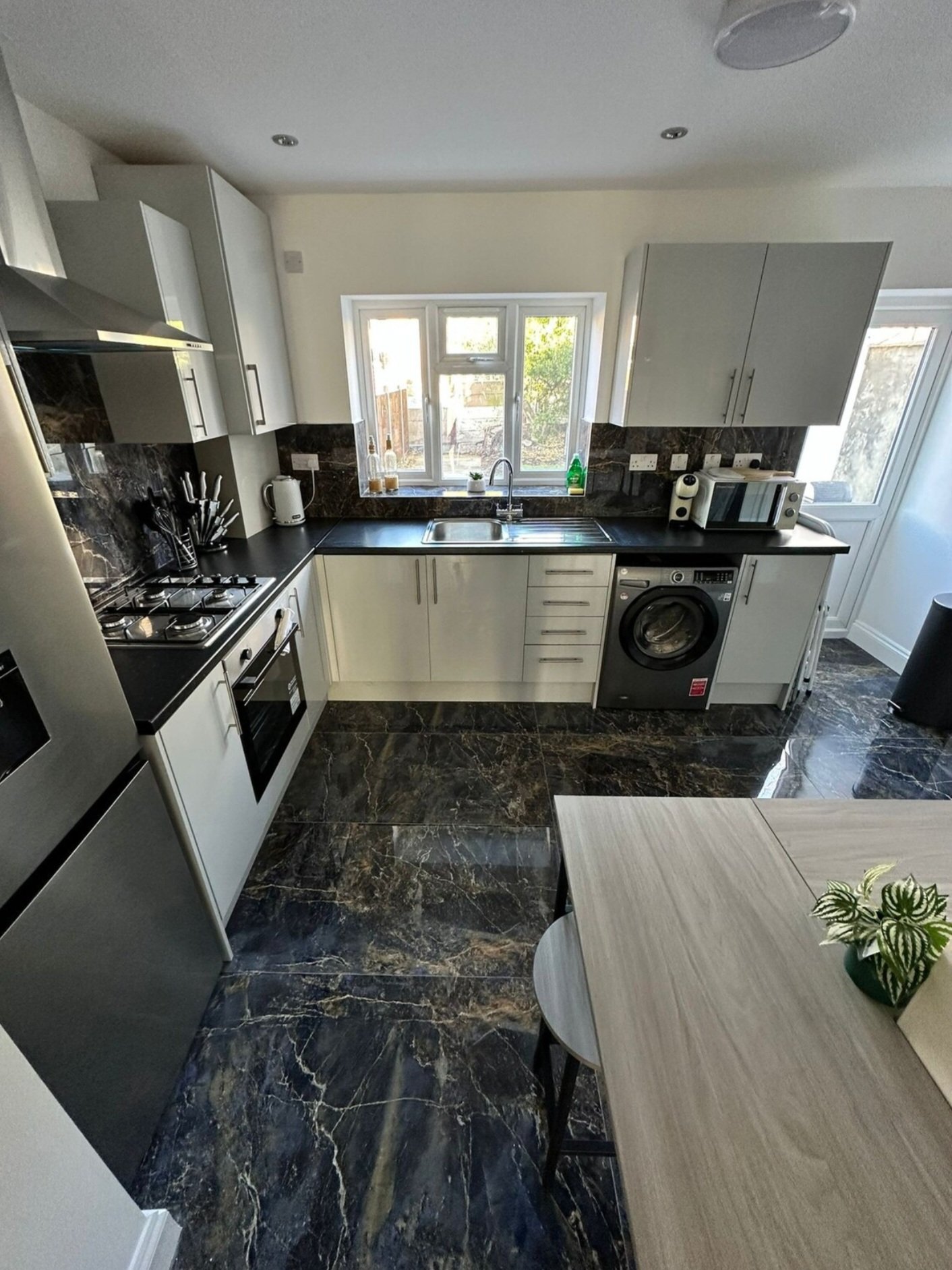 4-bed contractor house in Greater London (CR) photo 5