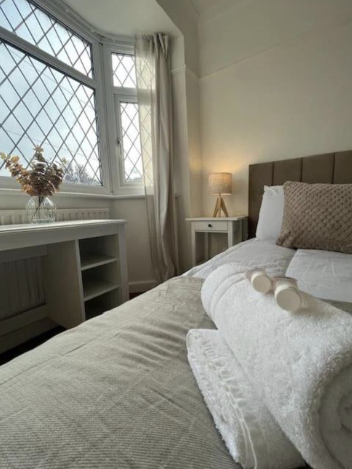 4-bed contractor house in Greater London (SE) photo 8