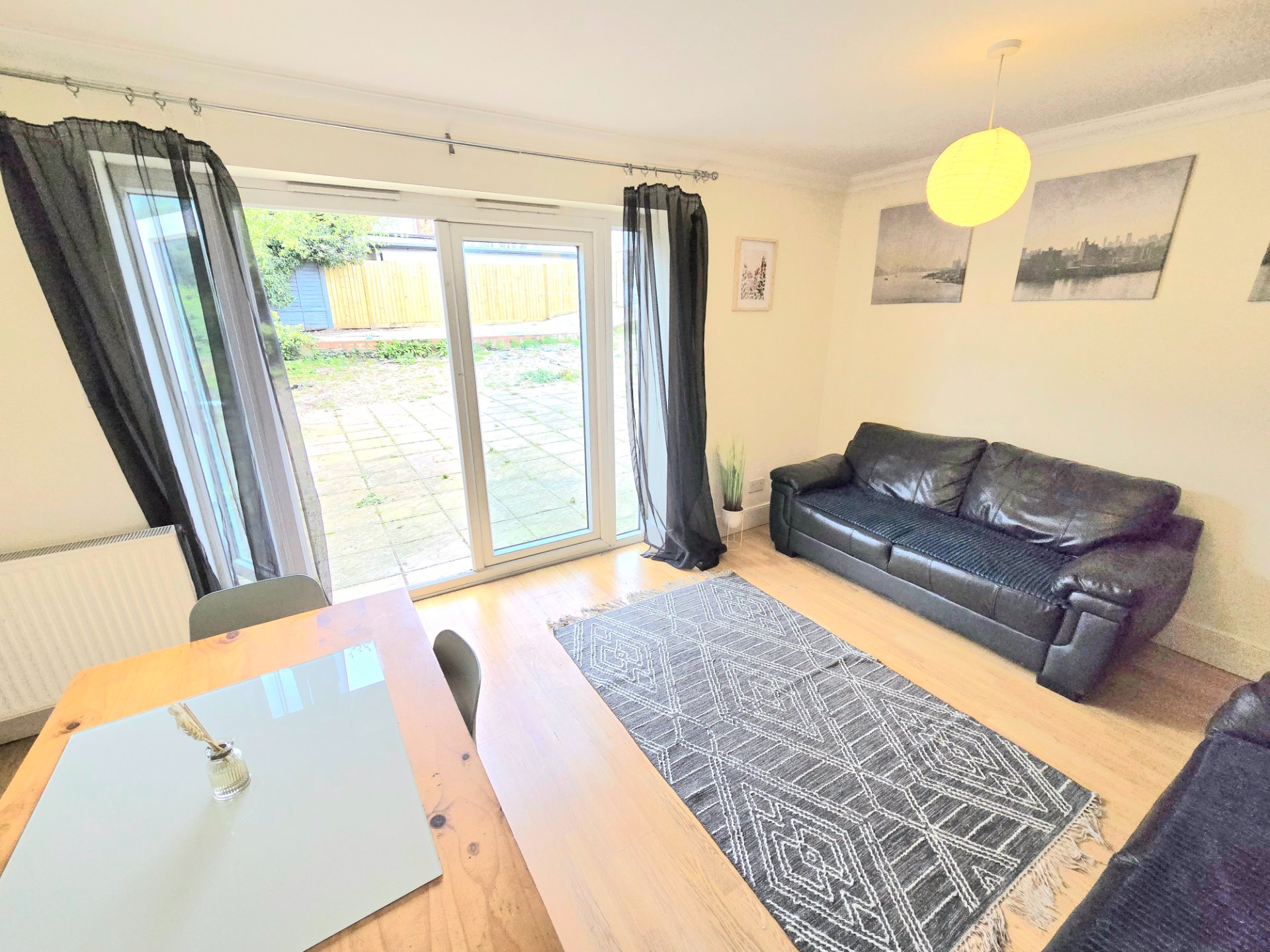 4-bed contractor house in Greater London (SW) photo 8