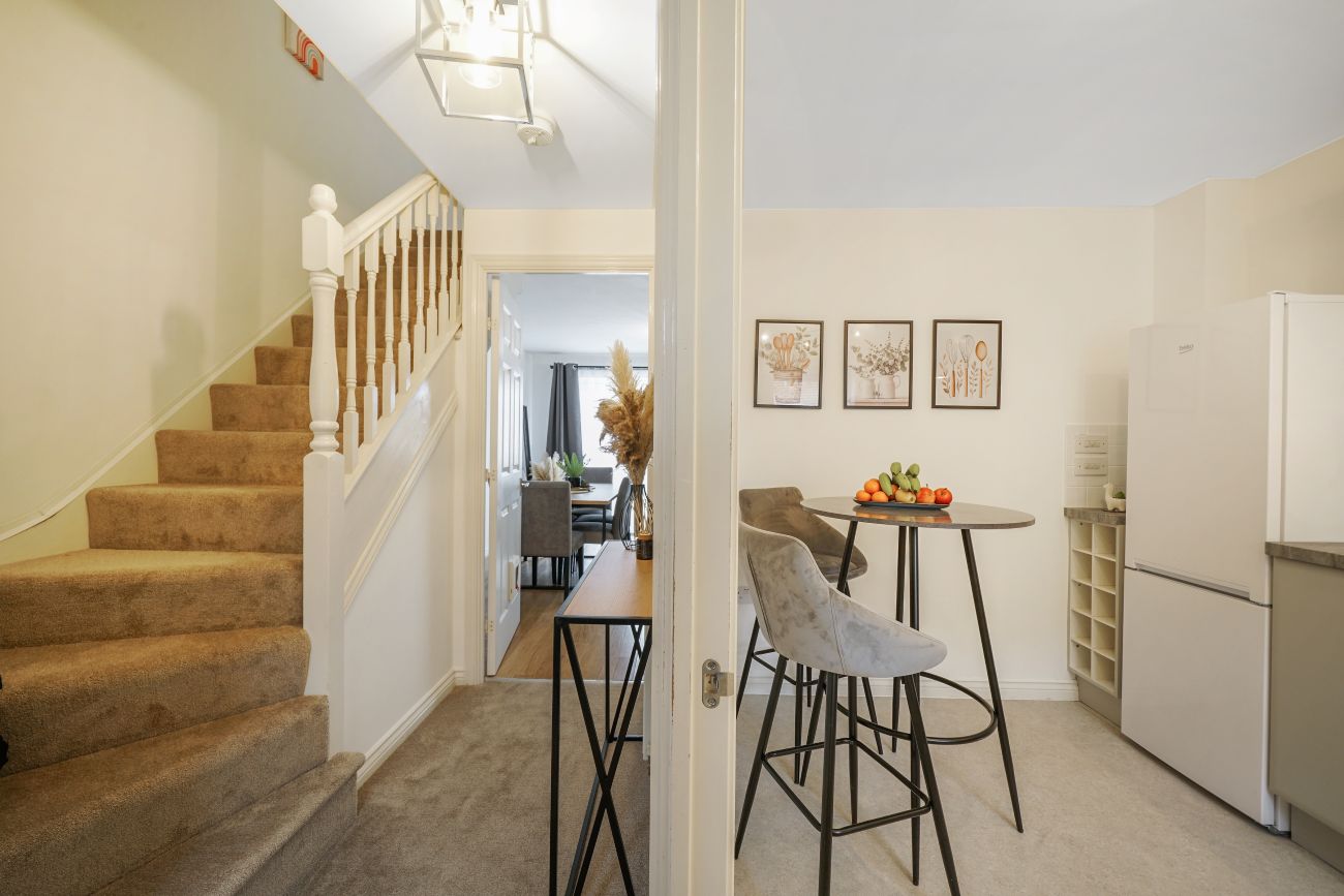 3-bed contractor house in Aylesbury (HP) photo 6