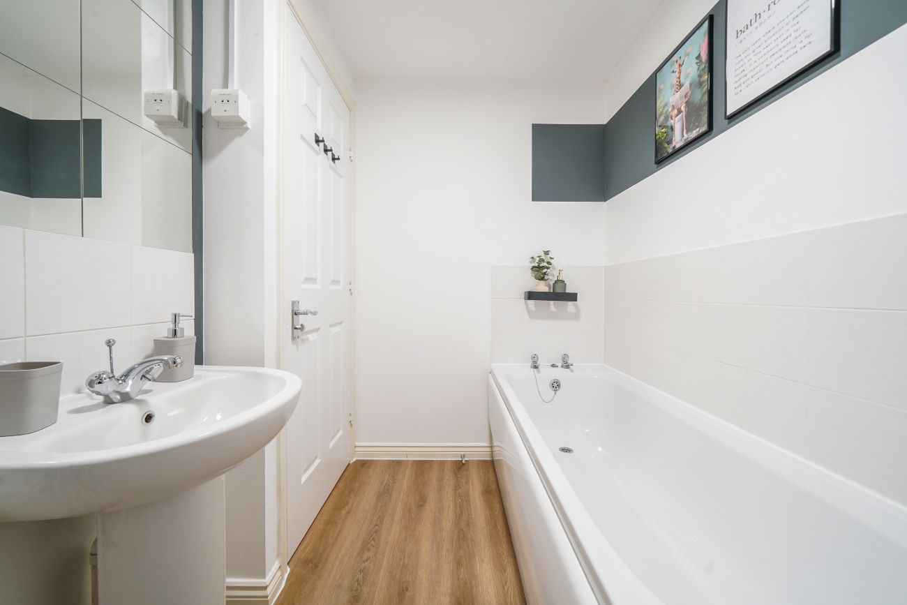 3-bed contractor house in Aylesbury (HP) photo 10