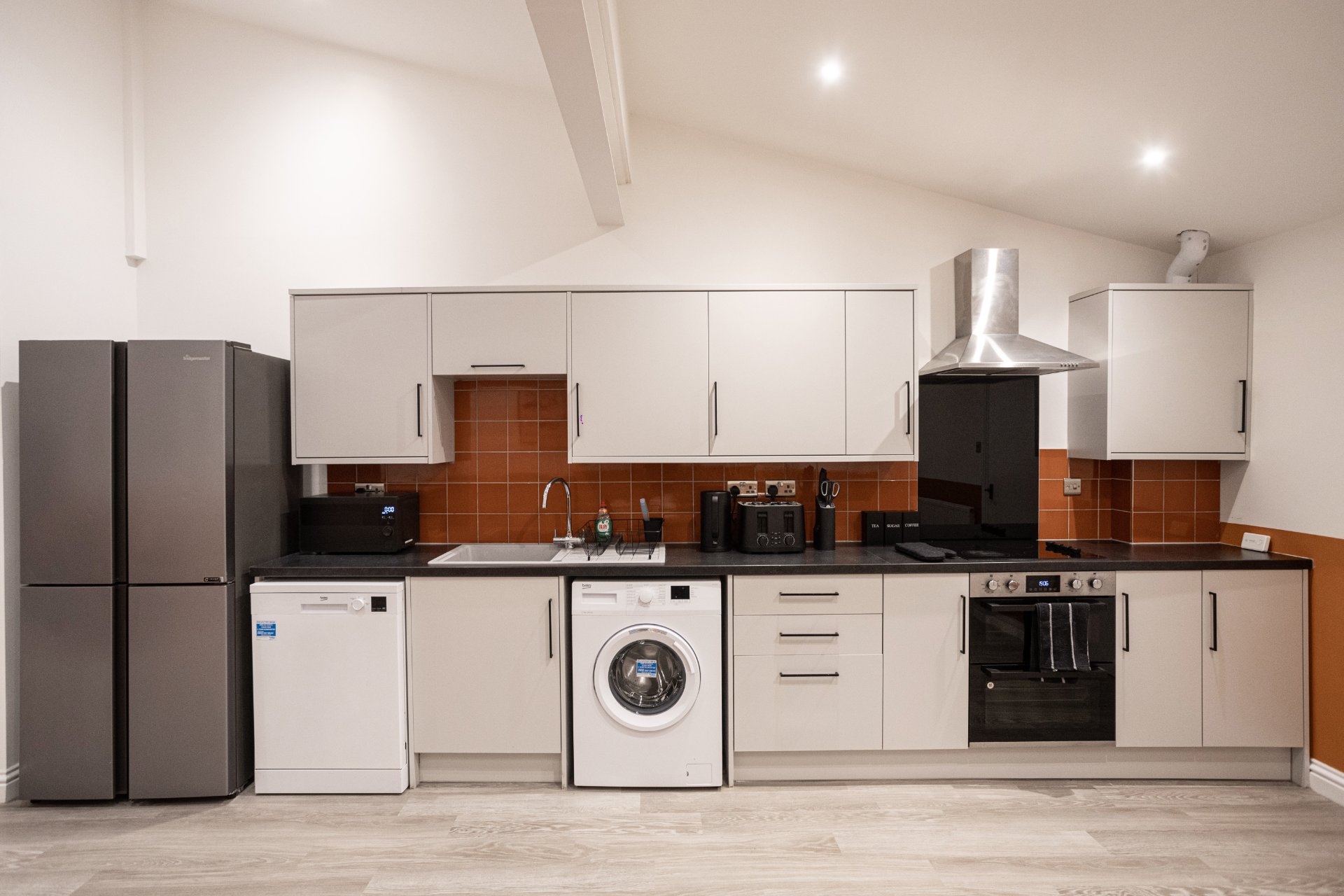 4-bed contractor house in Bristol (BS) photo 11