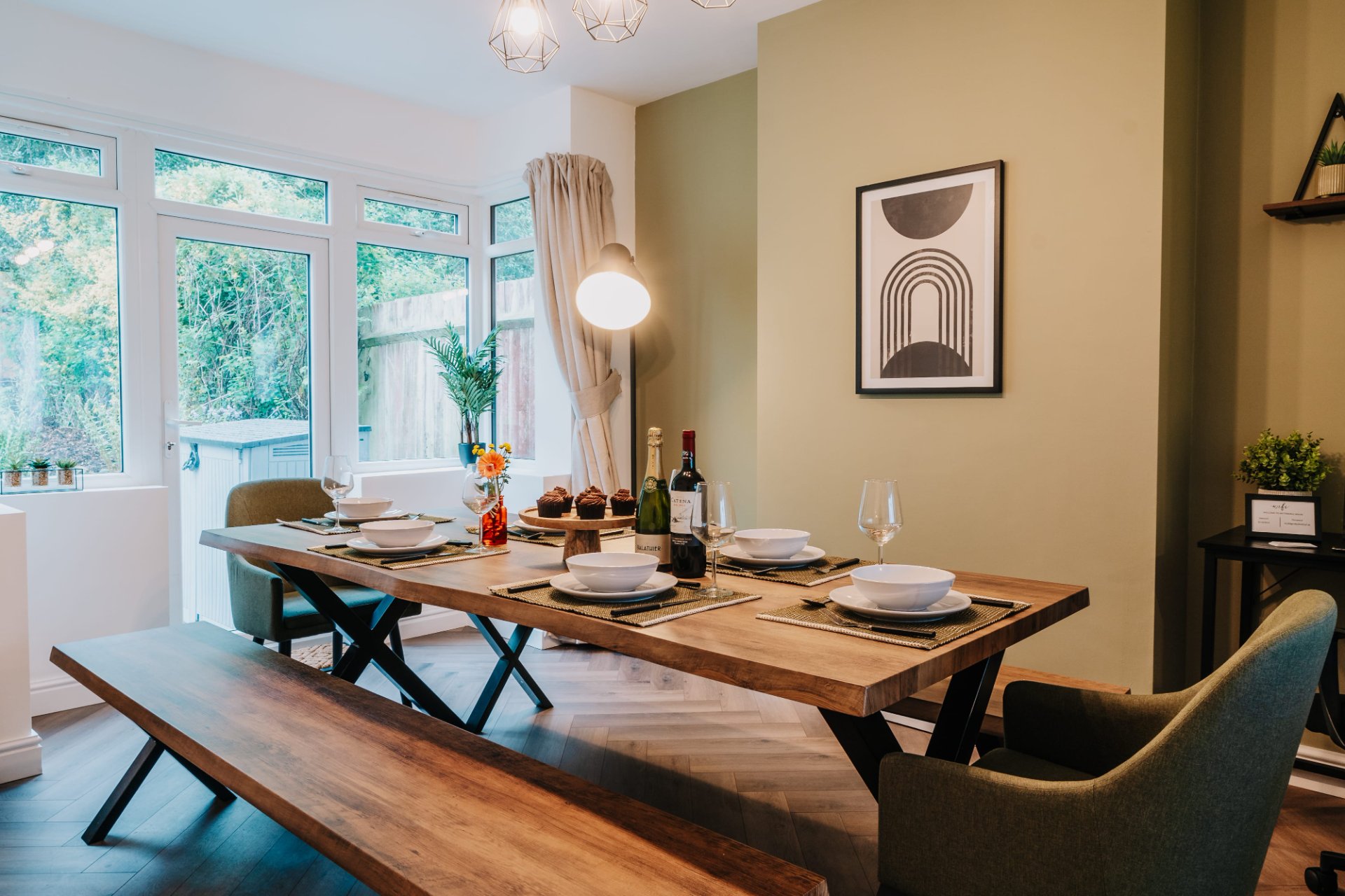 4-bed contractor house in Birmingham (B) photo 3