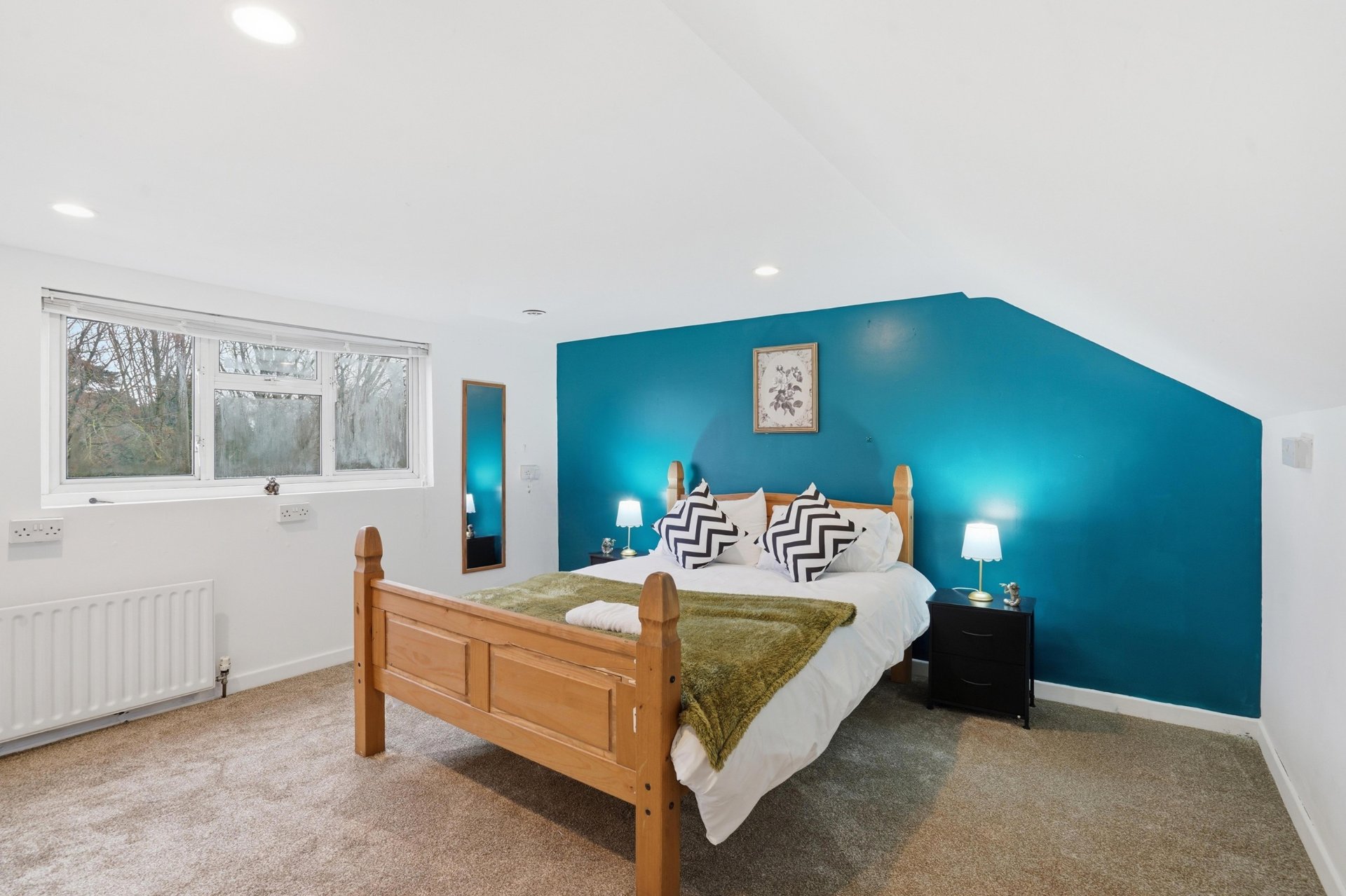 4-bed contractor house in West Midlands (CV) photo 6