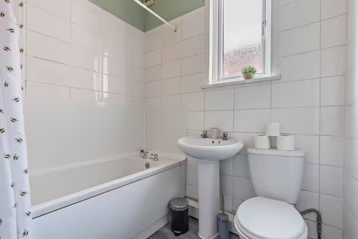 4-bed contractor house in Earlsdon (CV) photo 4