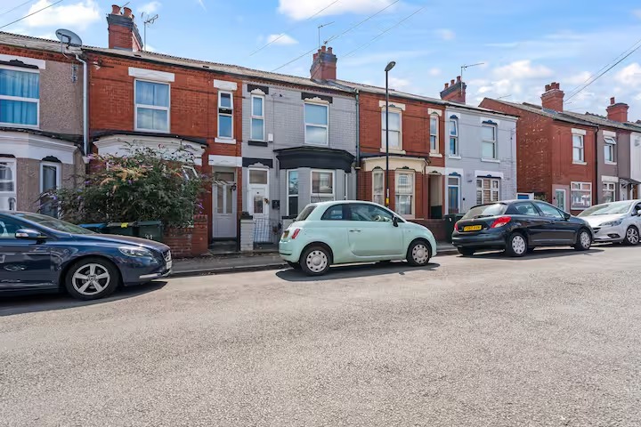 4-bed contractor house in Earlsdon (CV) photo 9