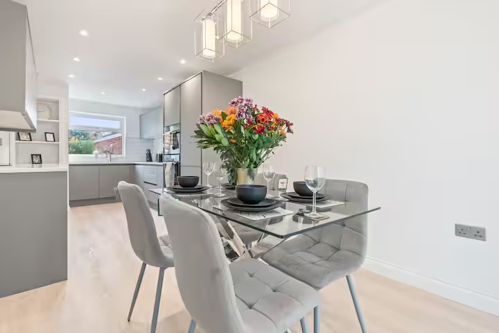 3-bed contractor house in Dunchurch (CV) photo 8