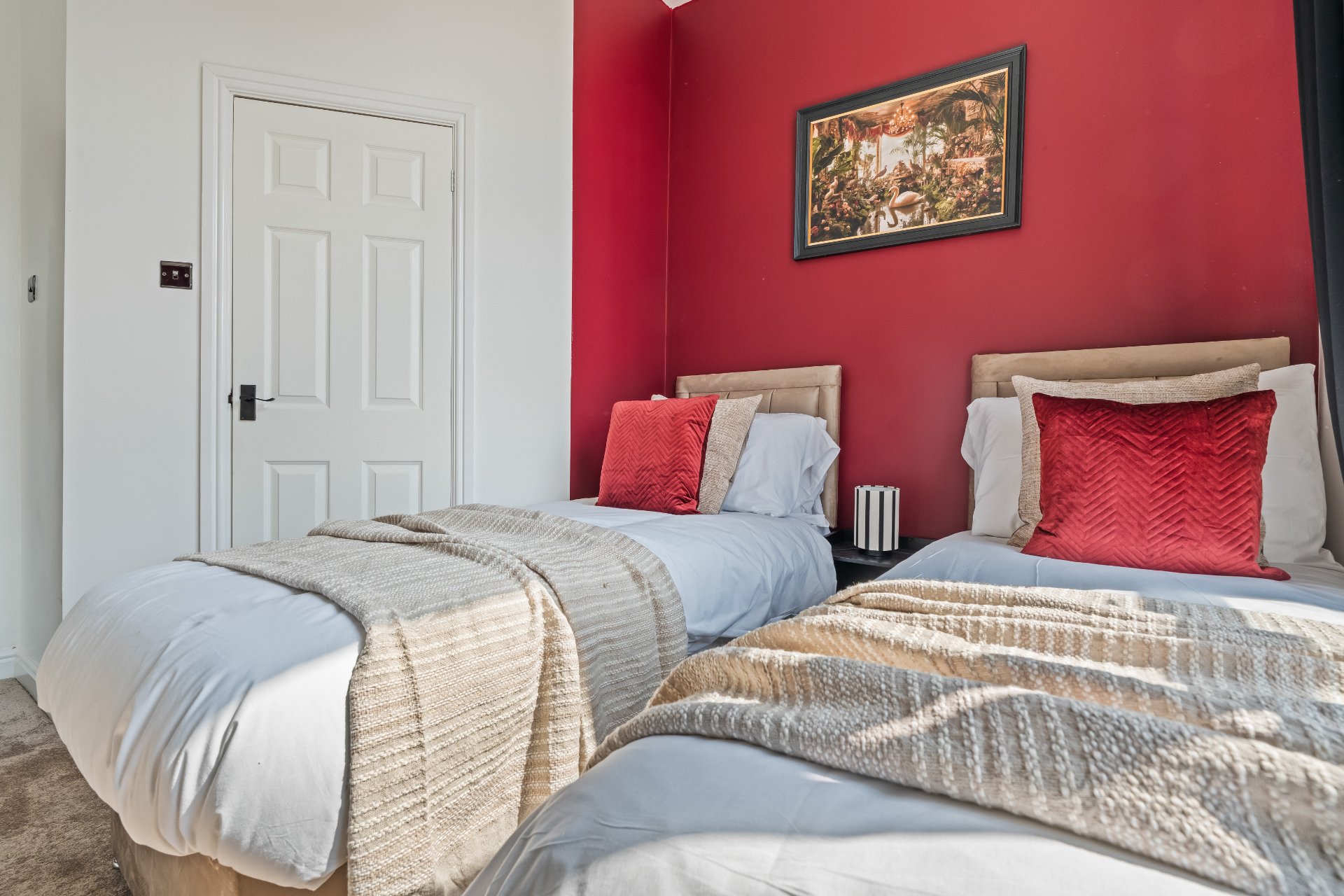 1-bed contractor house in West Midlands (CV)