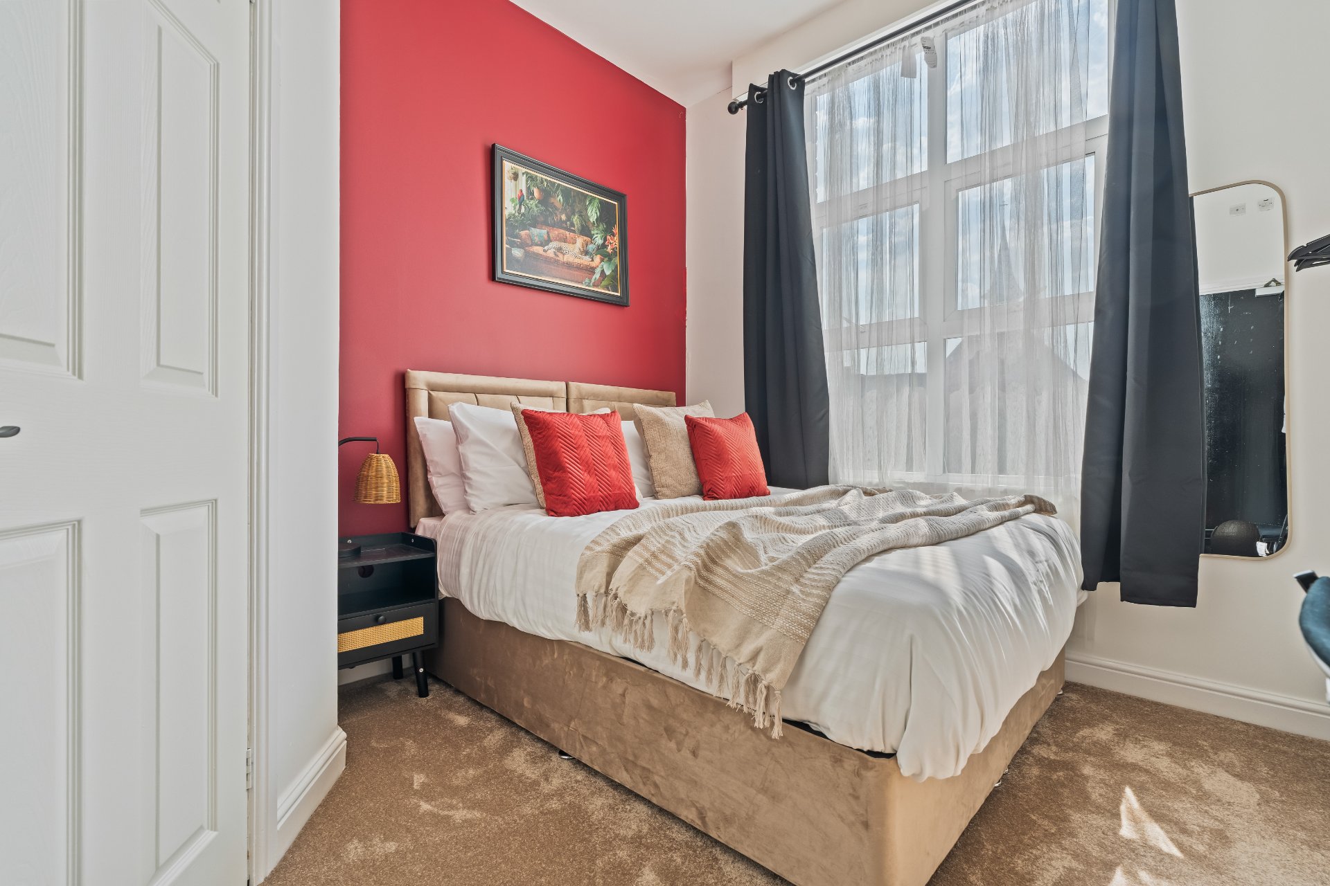 1-bed contractor house in coventry (CV)