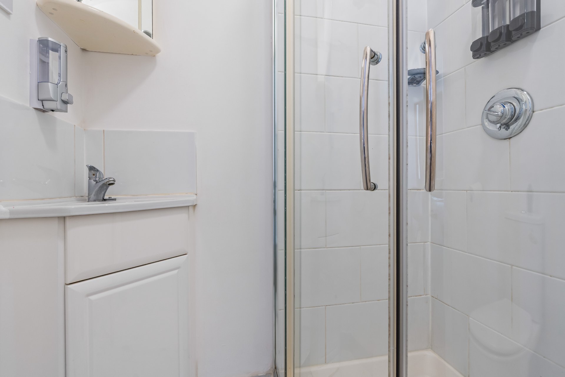 1-bed contractor house in Coventry (CV) photo 8