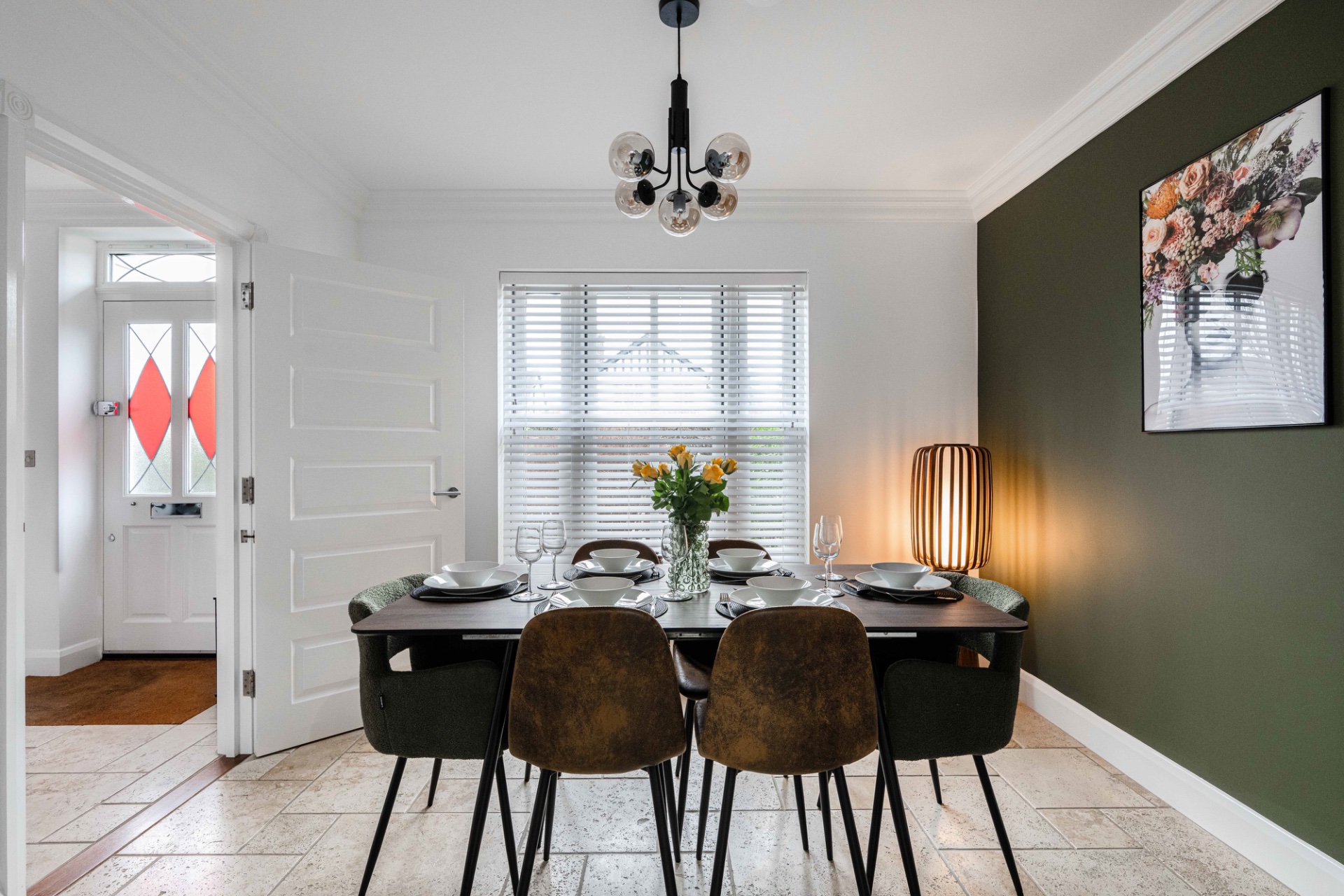 5-bed contractor house in Braintree (CM) photo 6
