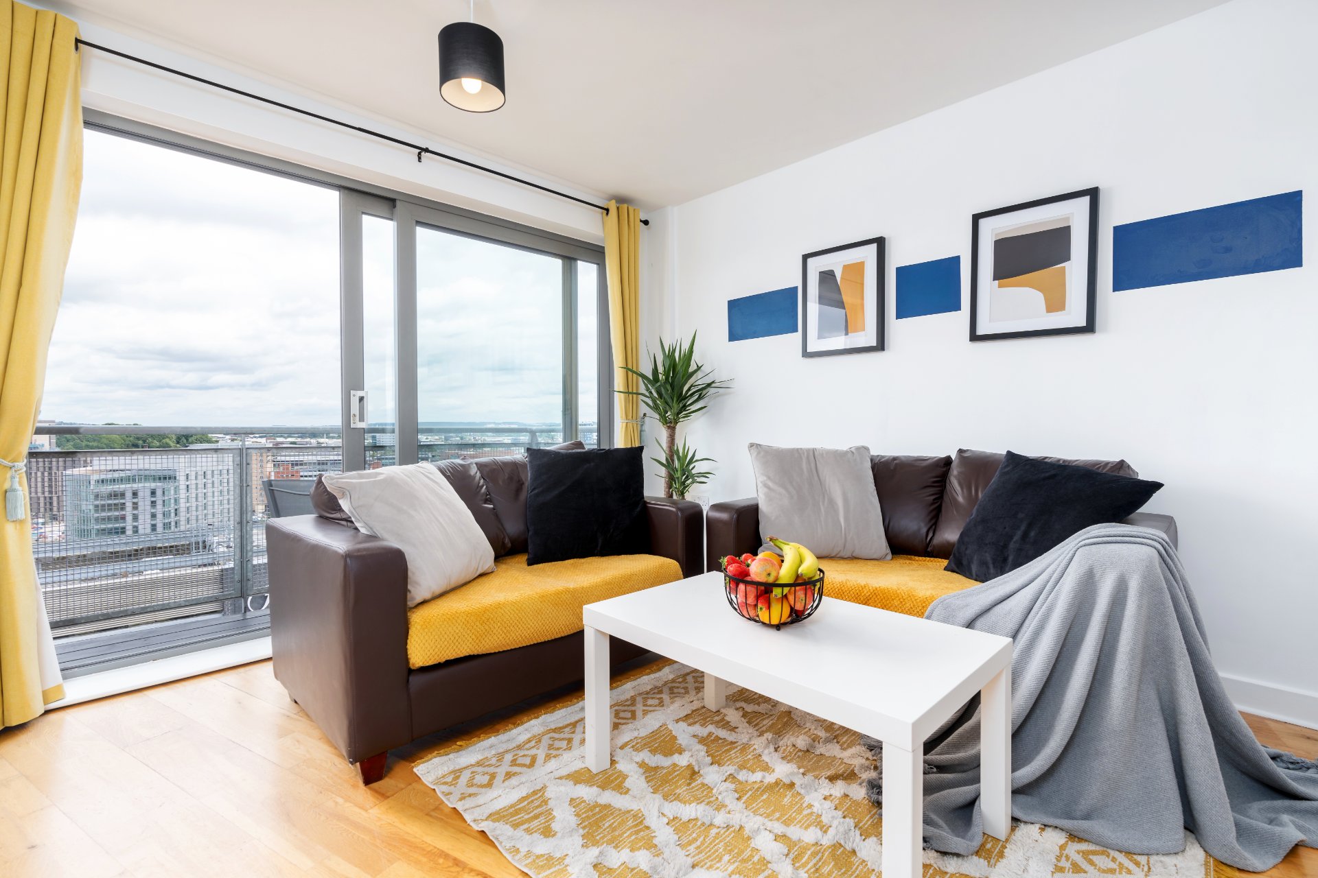 2-bed contractor house in Sheffield (S) photo 10